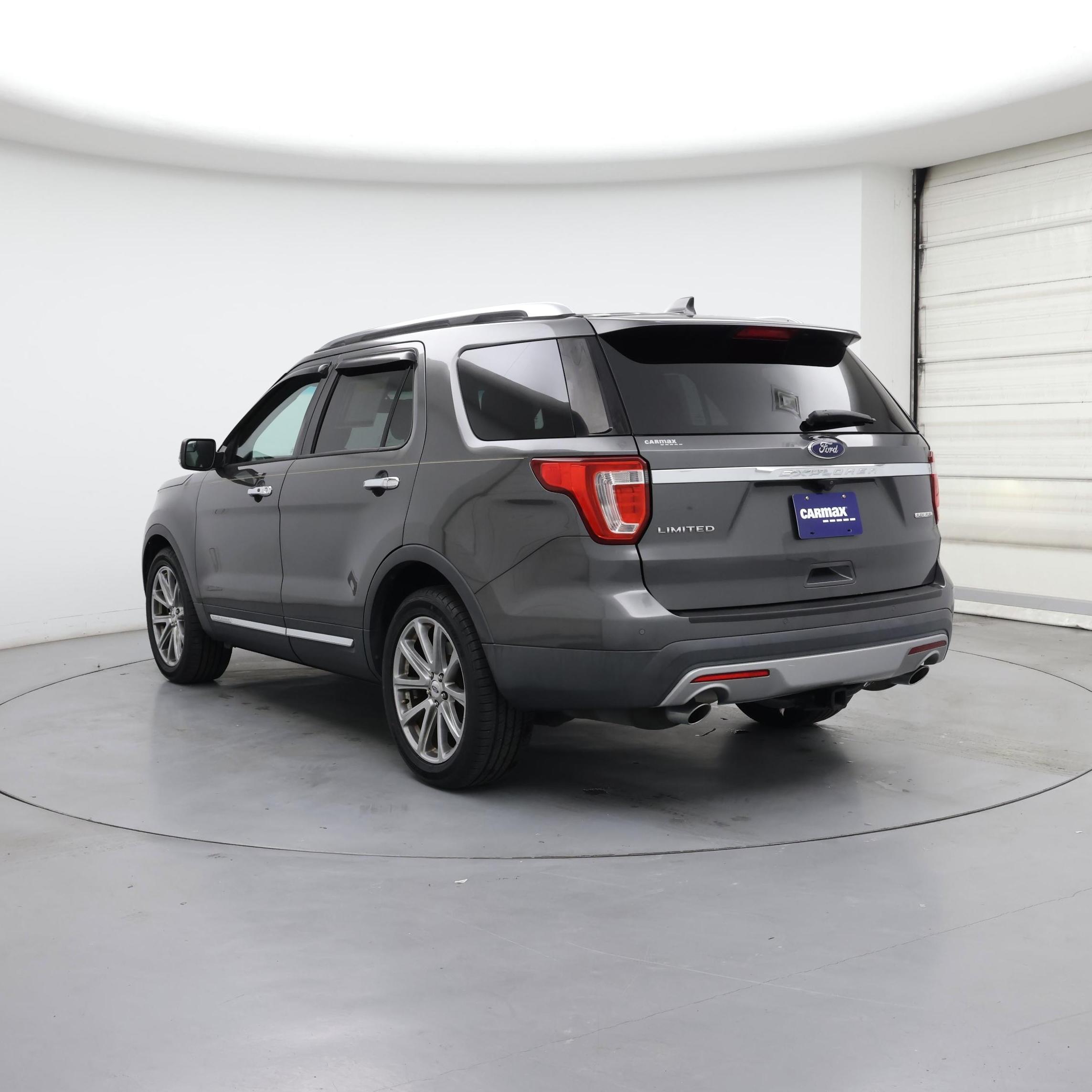 Thumbnail: 2016 Ford Explorer - 2