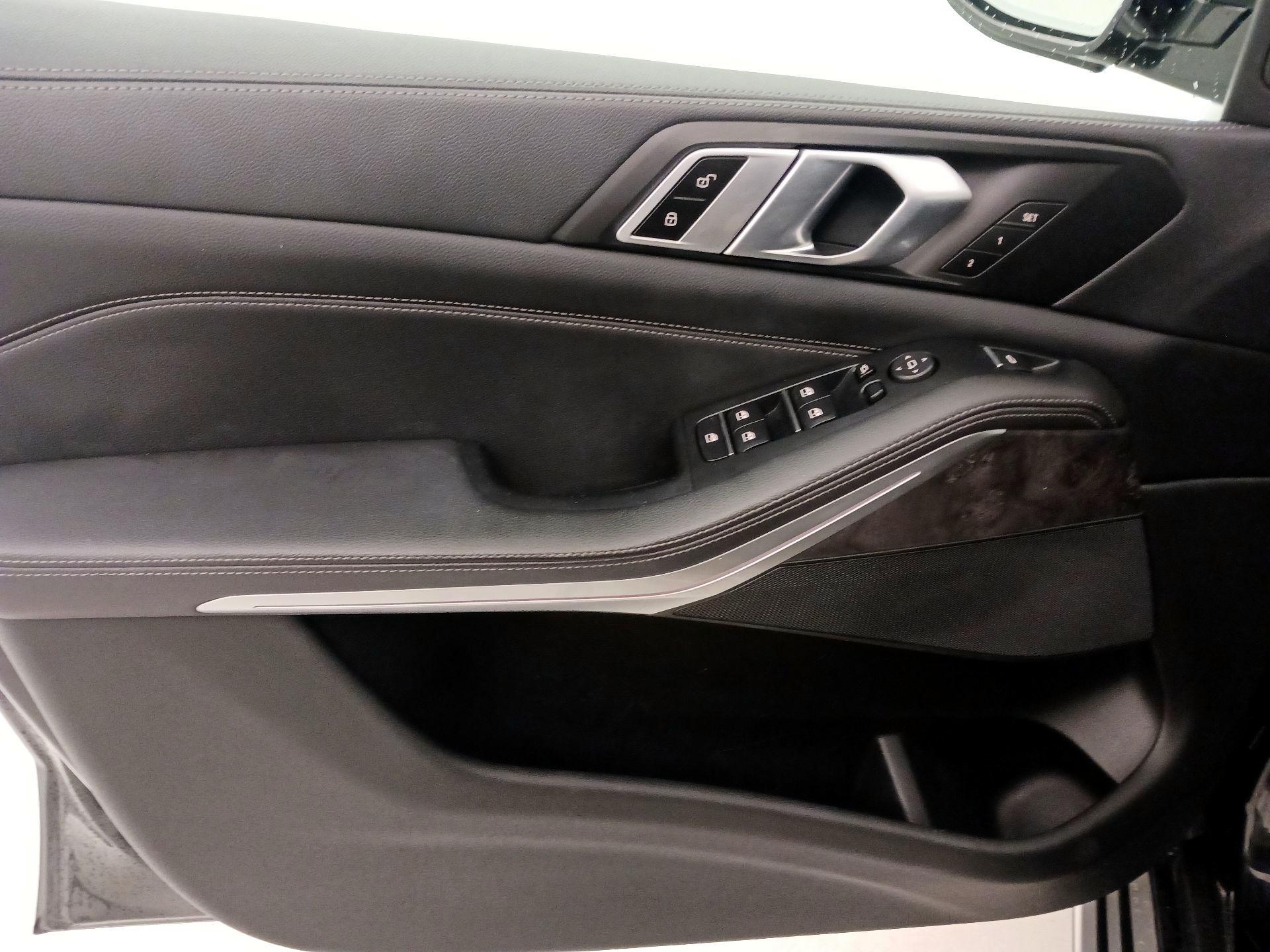 Thumbnail: 2020 BMW X5 - 12