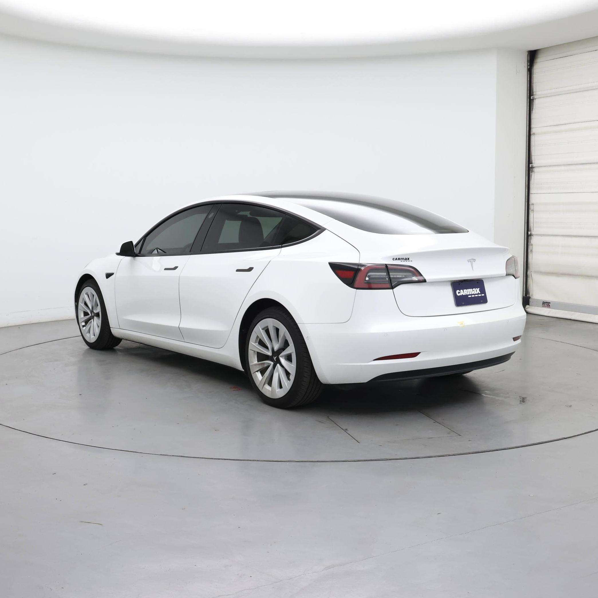 Thumbnail: 2021 Tesla Model 3 - 2