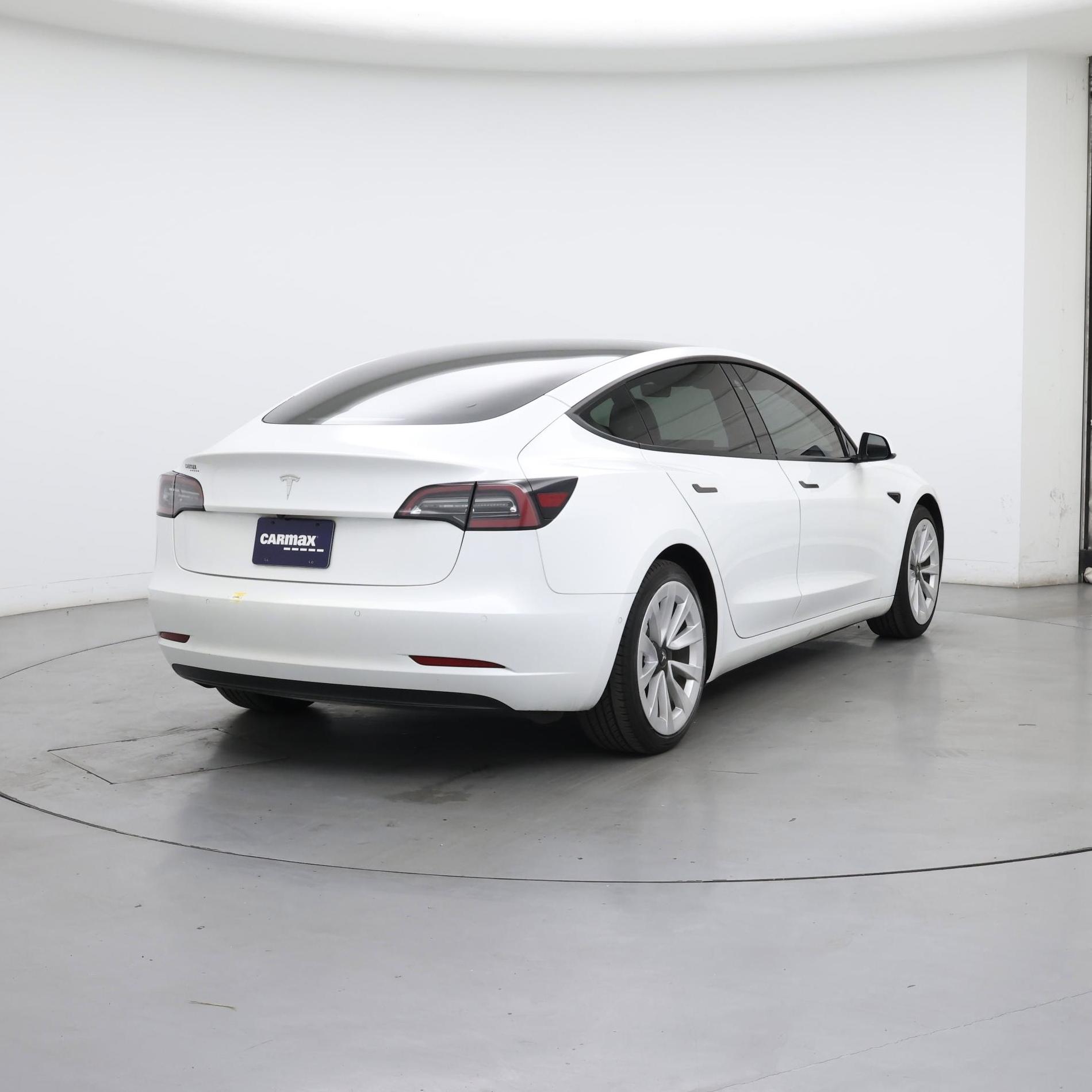 Thumbnail: 2021 Tesla Model 3 - 8