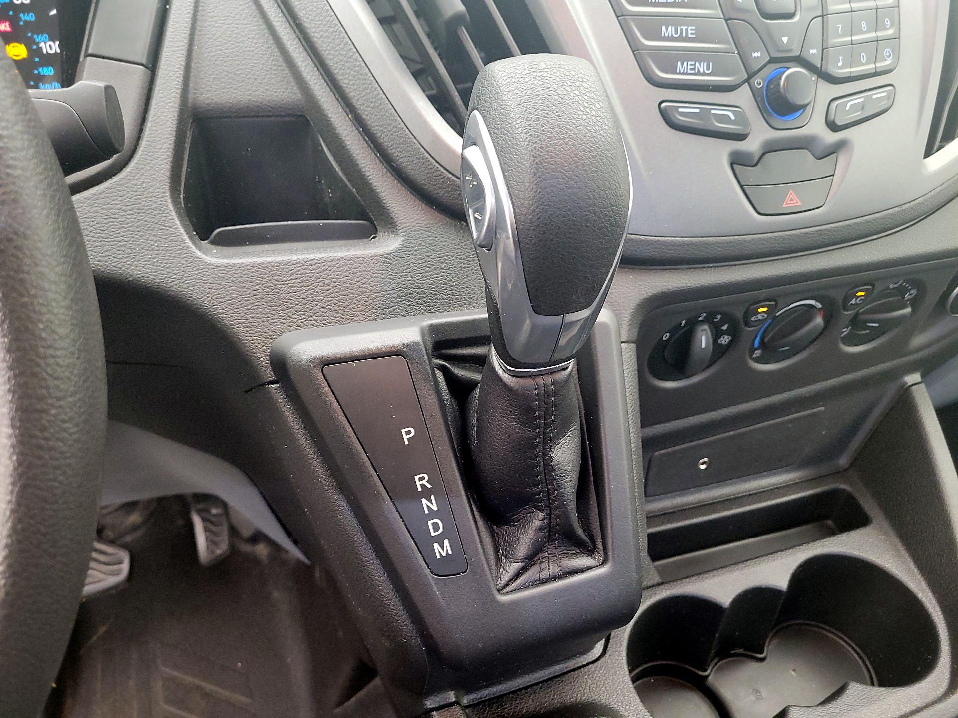 Thumbnail: 2018 Ford Transit Series - 15