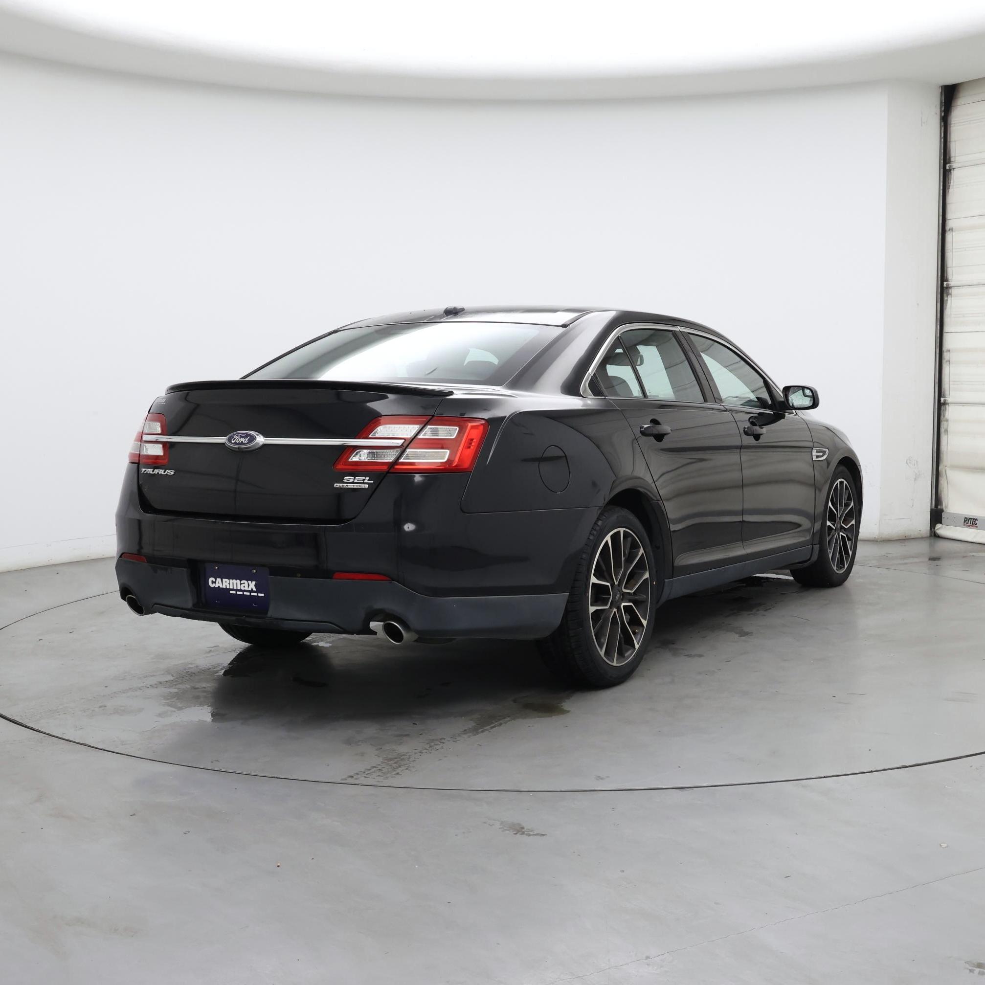 Thumbnail: 2017 Ford Taurus - 8