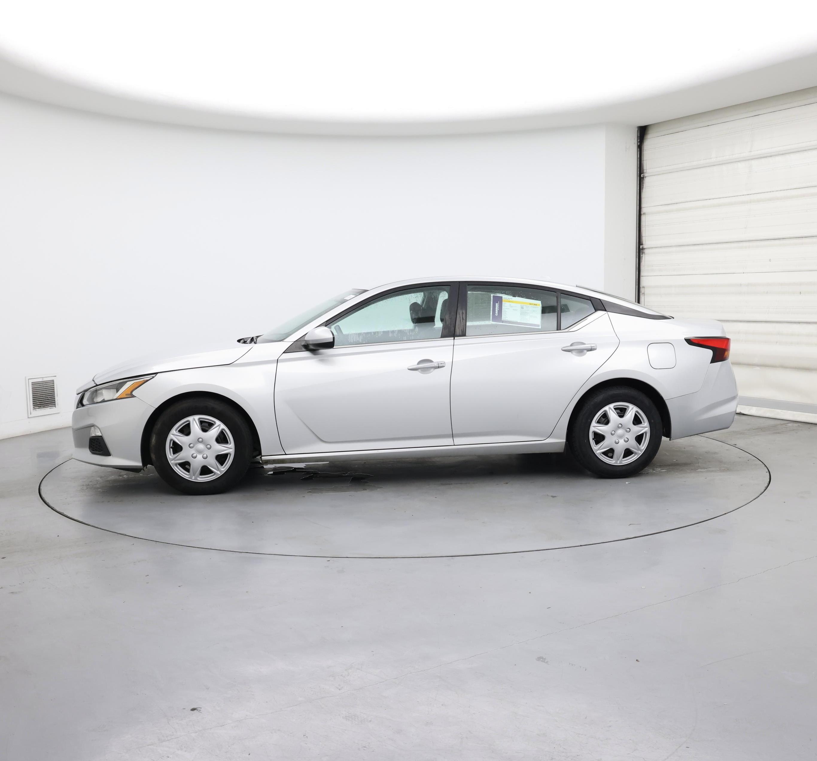 Thumbnail: 2020 Nissan Altima - 3