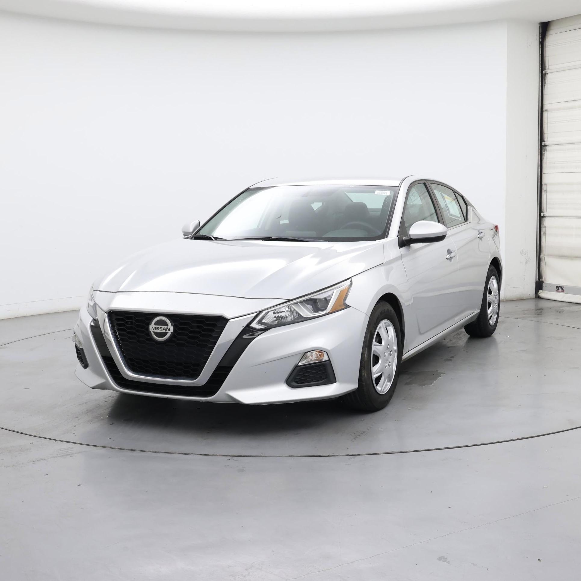 Thumbnail: 2020 Nissan Altima - 4