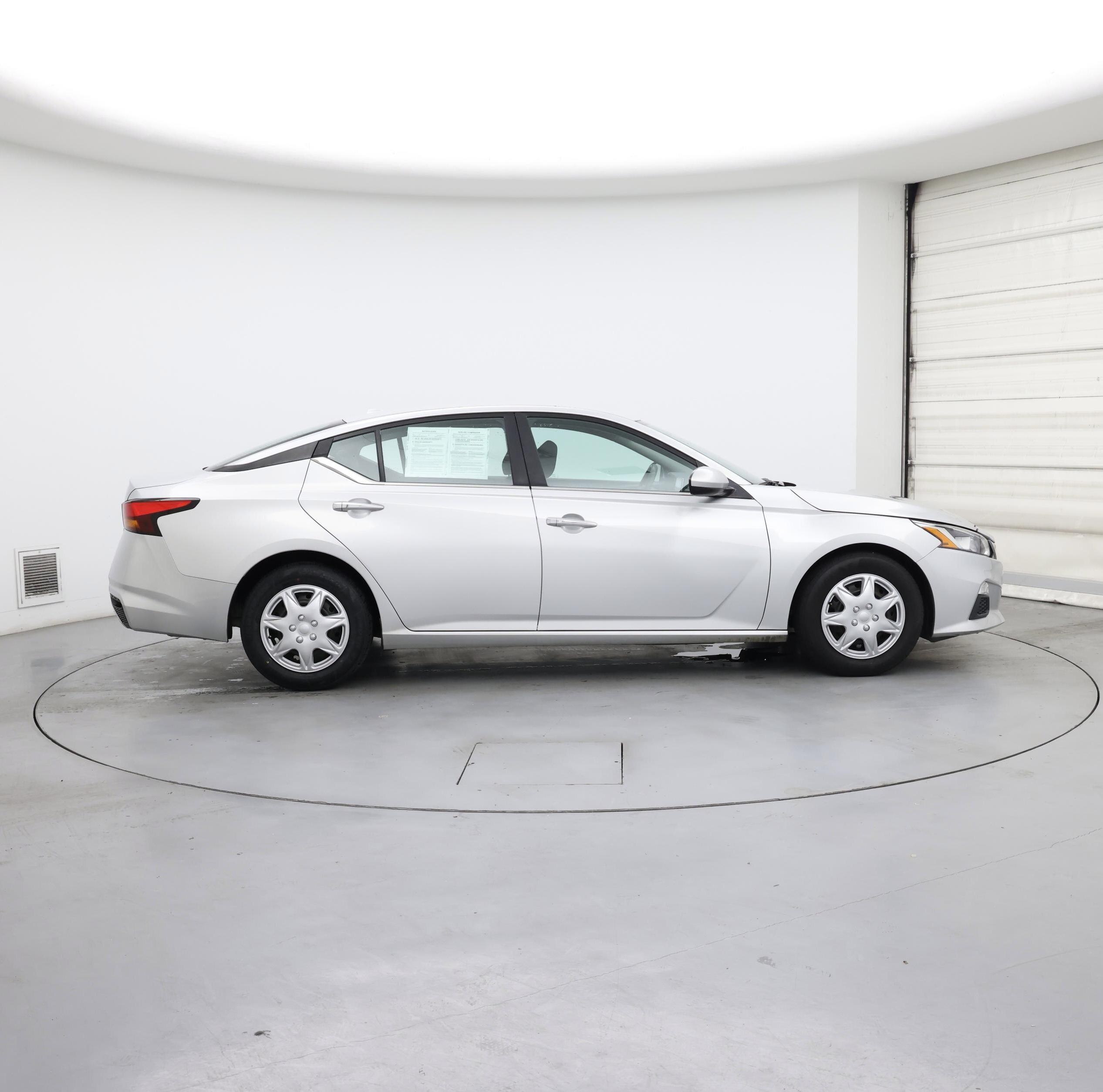 Thumbnail: 2020 Nissan Altima - 7