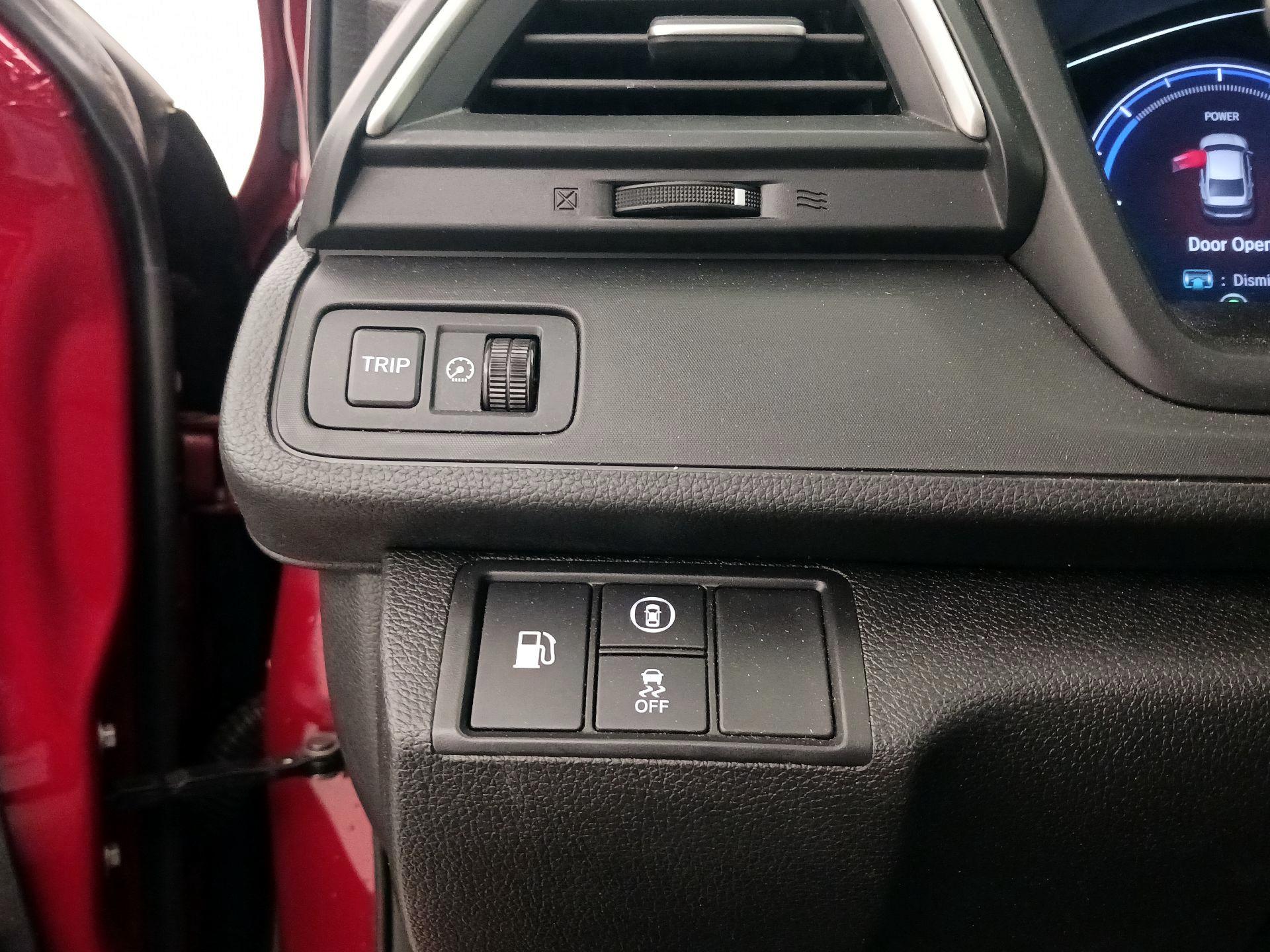 Thumbnail: 2021 Honda Insight - 13