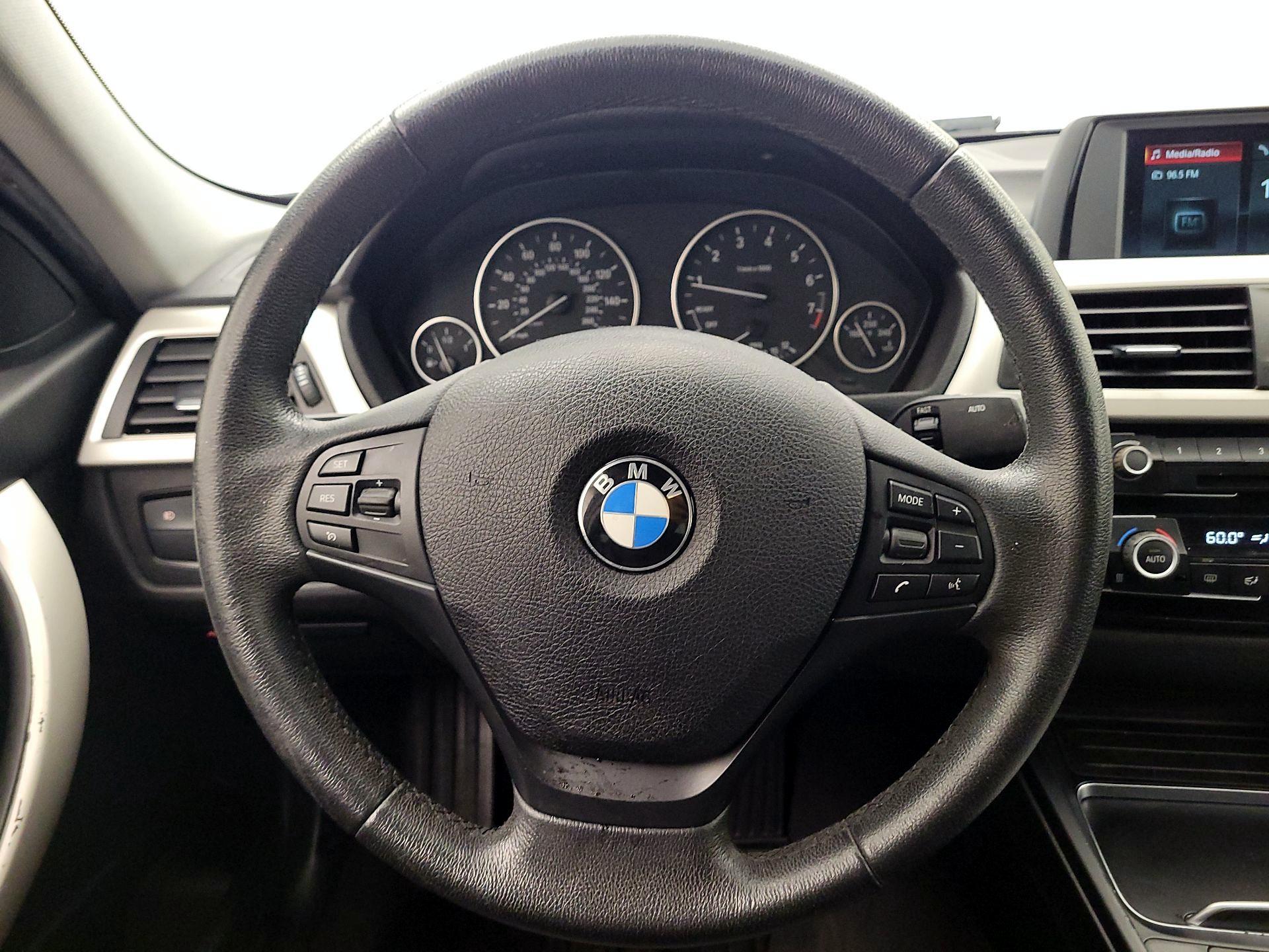 Thumbnail: 2018 BMW 3 Series - 10