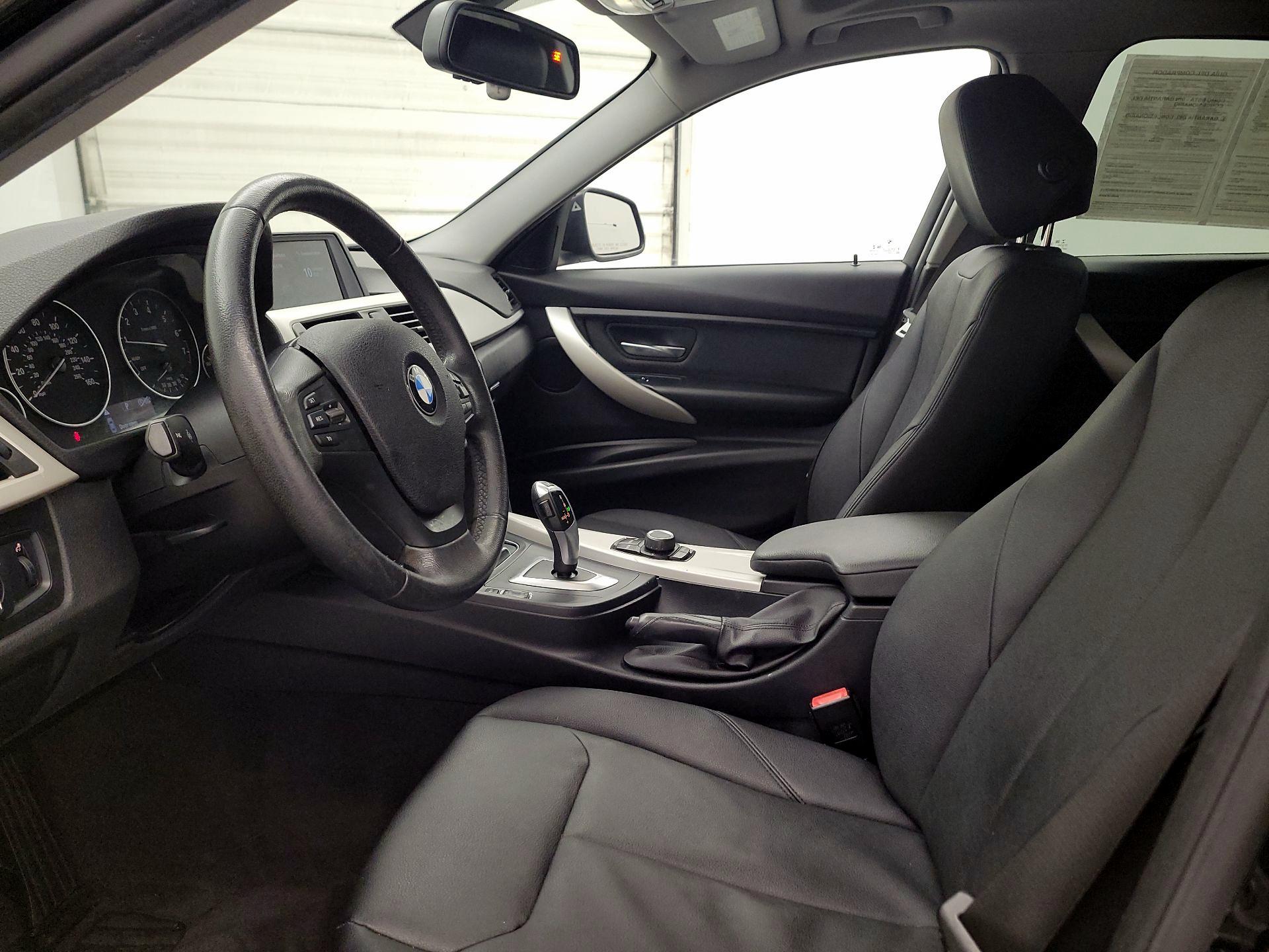 Thumbnail: 2018 BMW 3 Series - 11