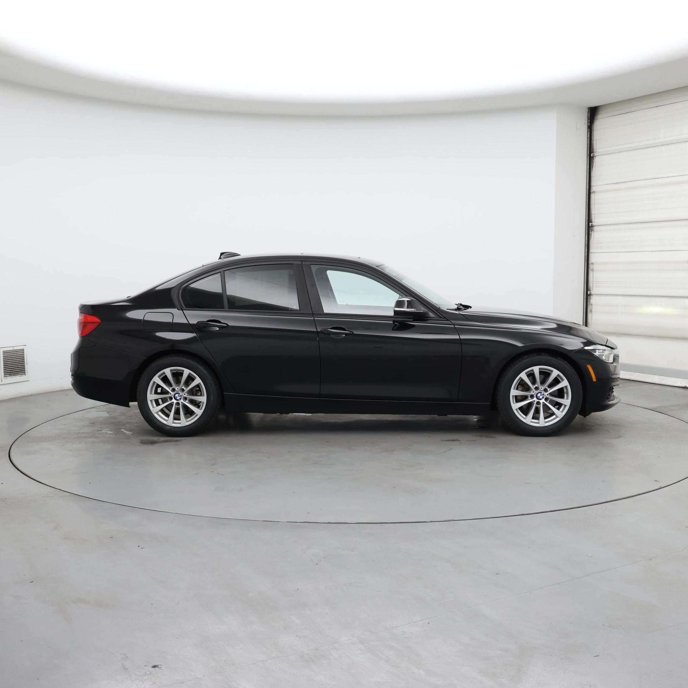 Thumbnail: 2018 BMW 3 Series - 7