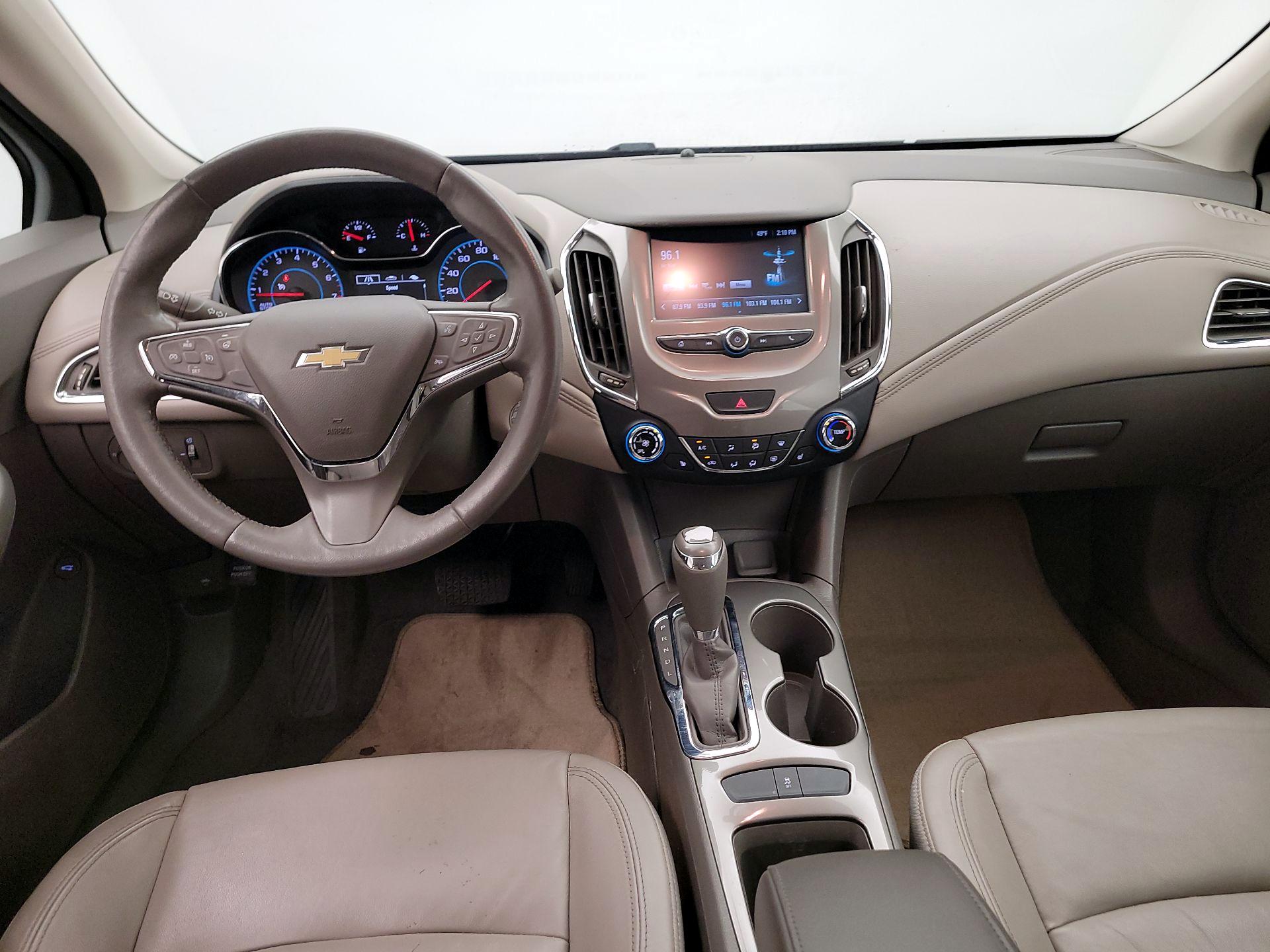 Thumbnail: 2017 Chevrolet Cruze - 9