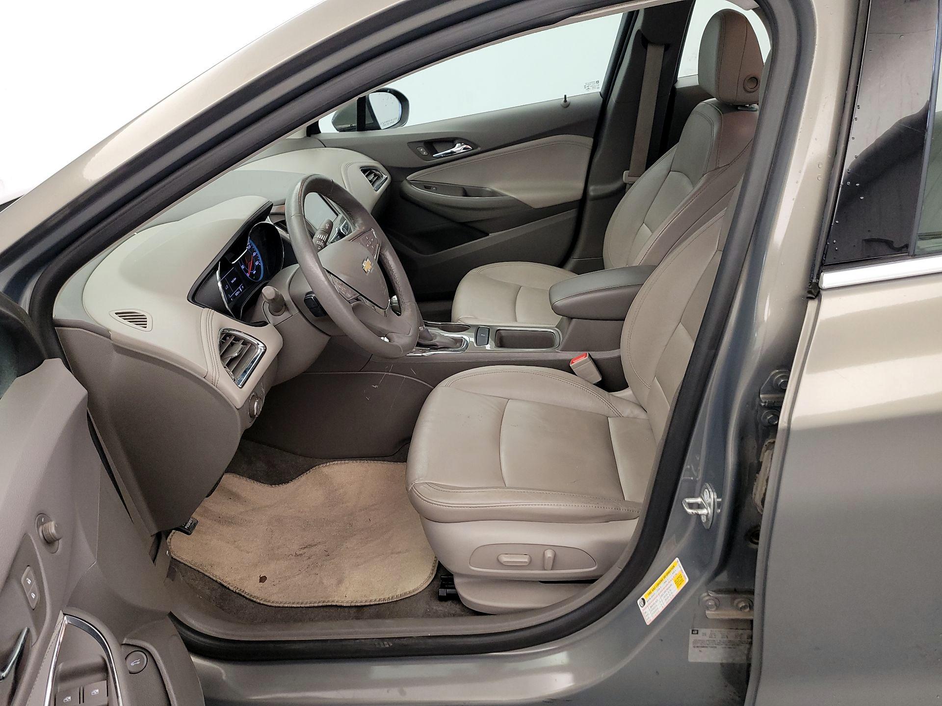 Thumbnail: 2017 Chevrolet Cruze - 11