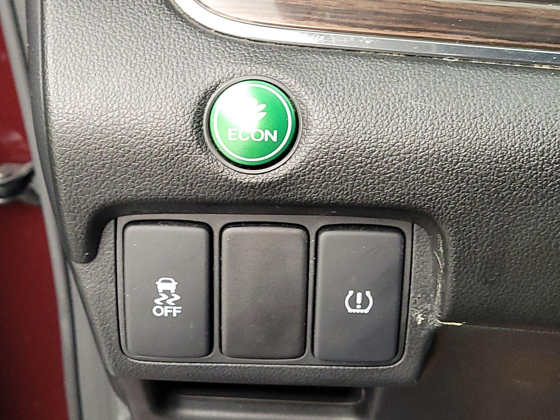 Thumbnail: 2016 Honda CR-V - 13