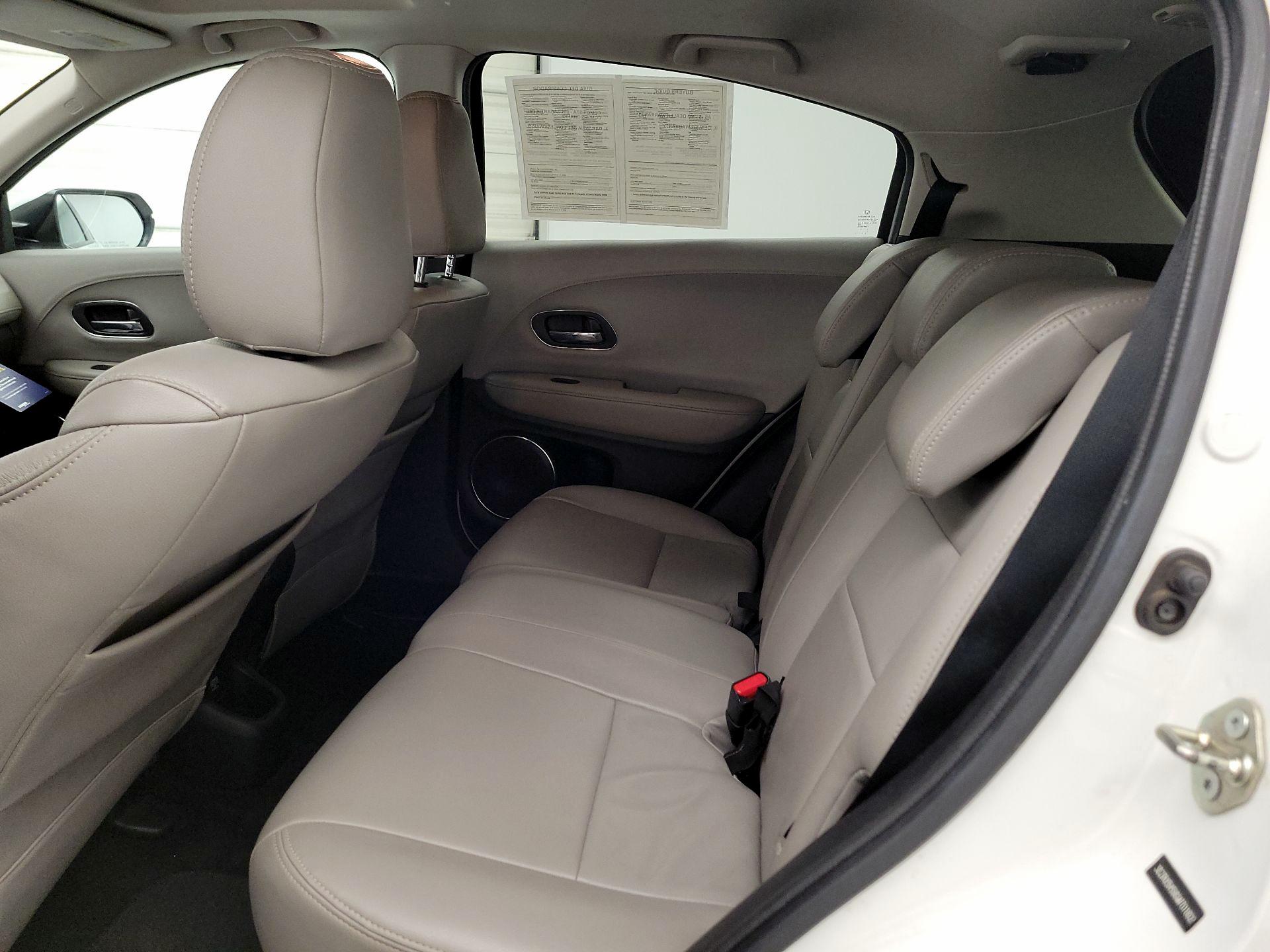 Thumbnail: 2016 Honda HR-V - 19