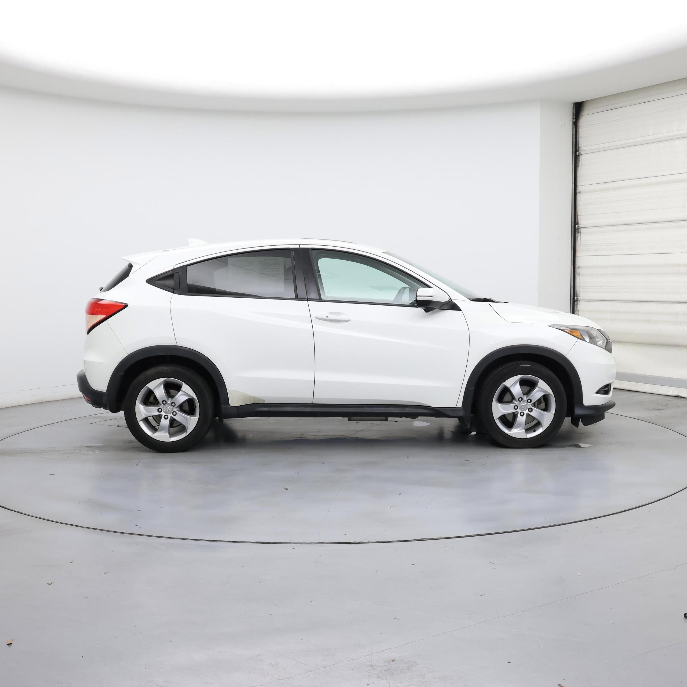 Thumbnail: 2016 Honda HR-V - 7