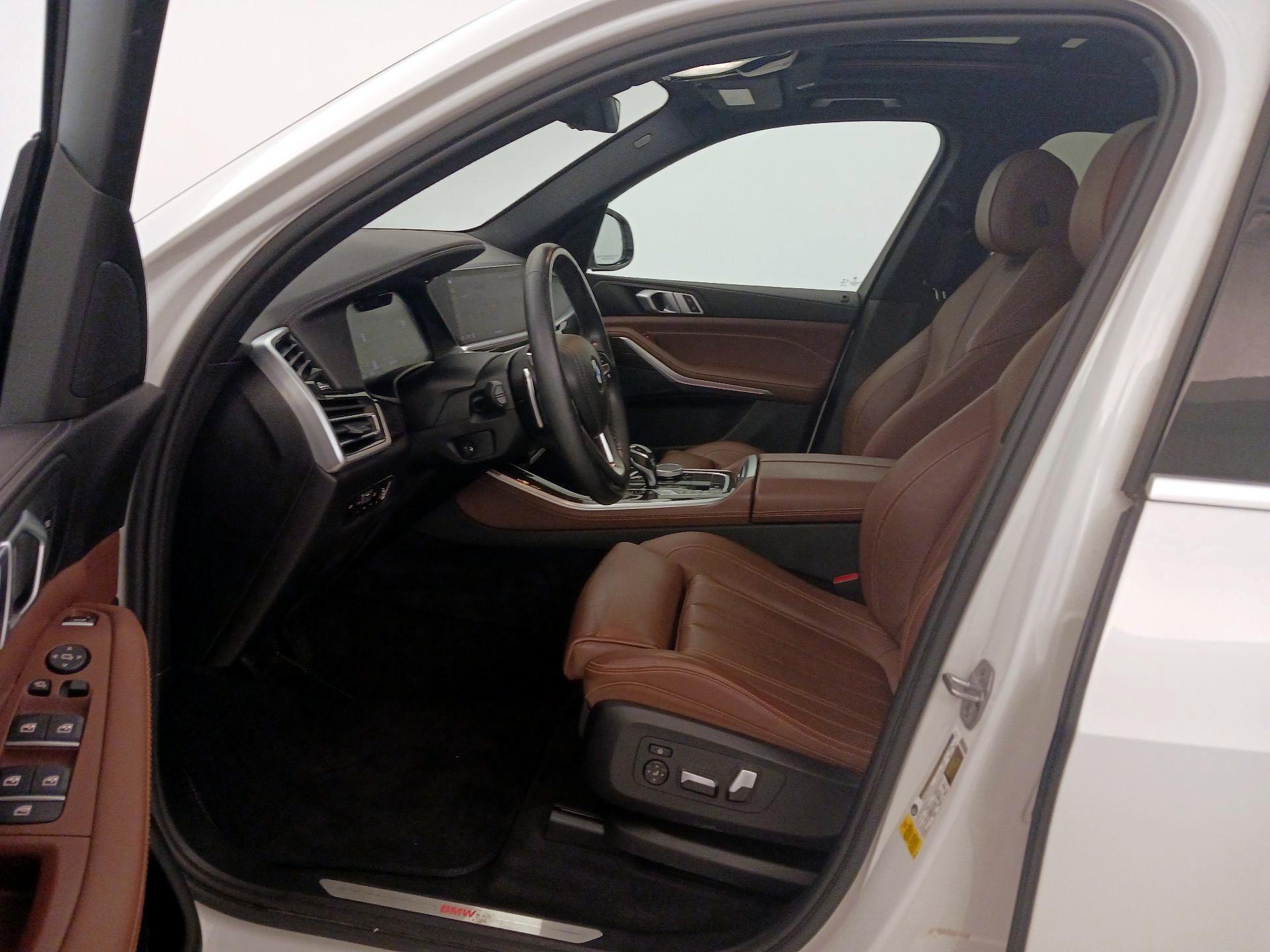 Thumbnail: 2020 BMW X5 - 11