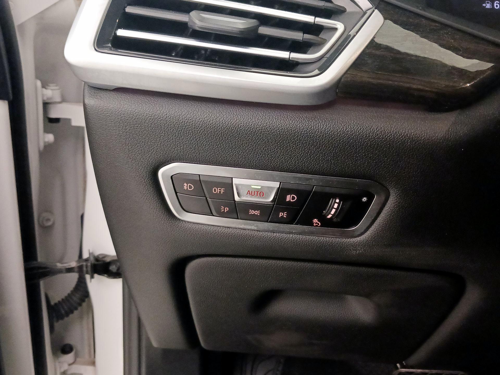 Thumbnail: 2020 BMW X5 - 13