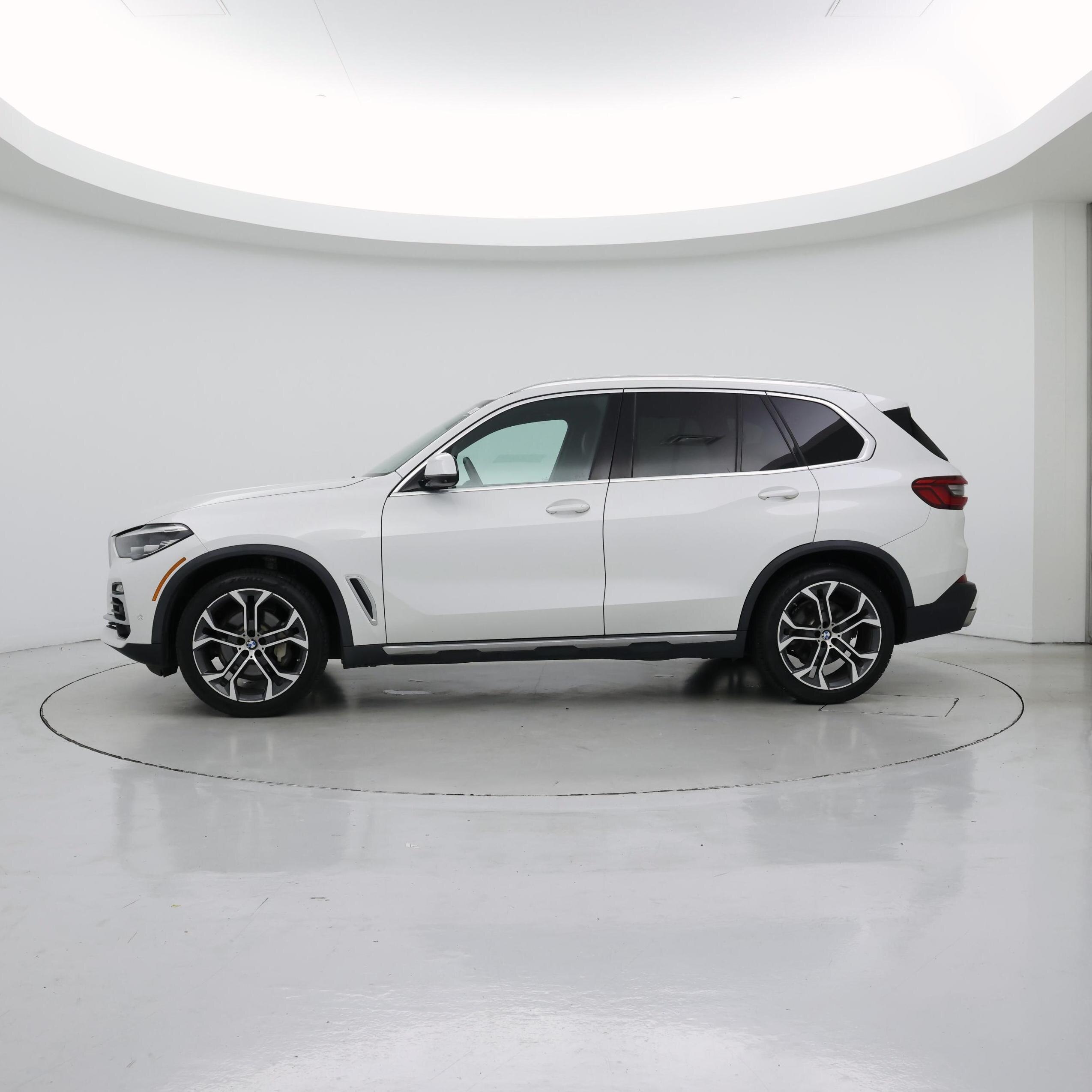 Thumbnail: 2020 BMW X5 - 3
