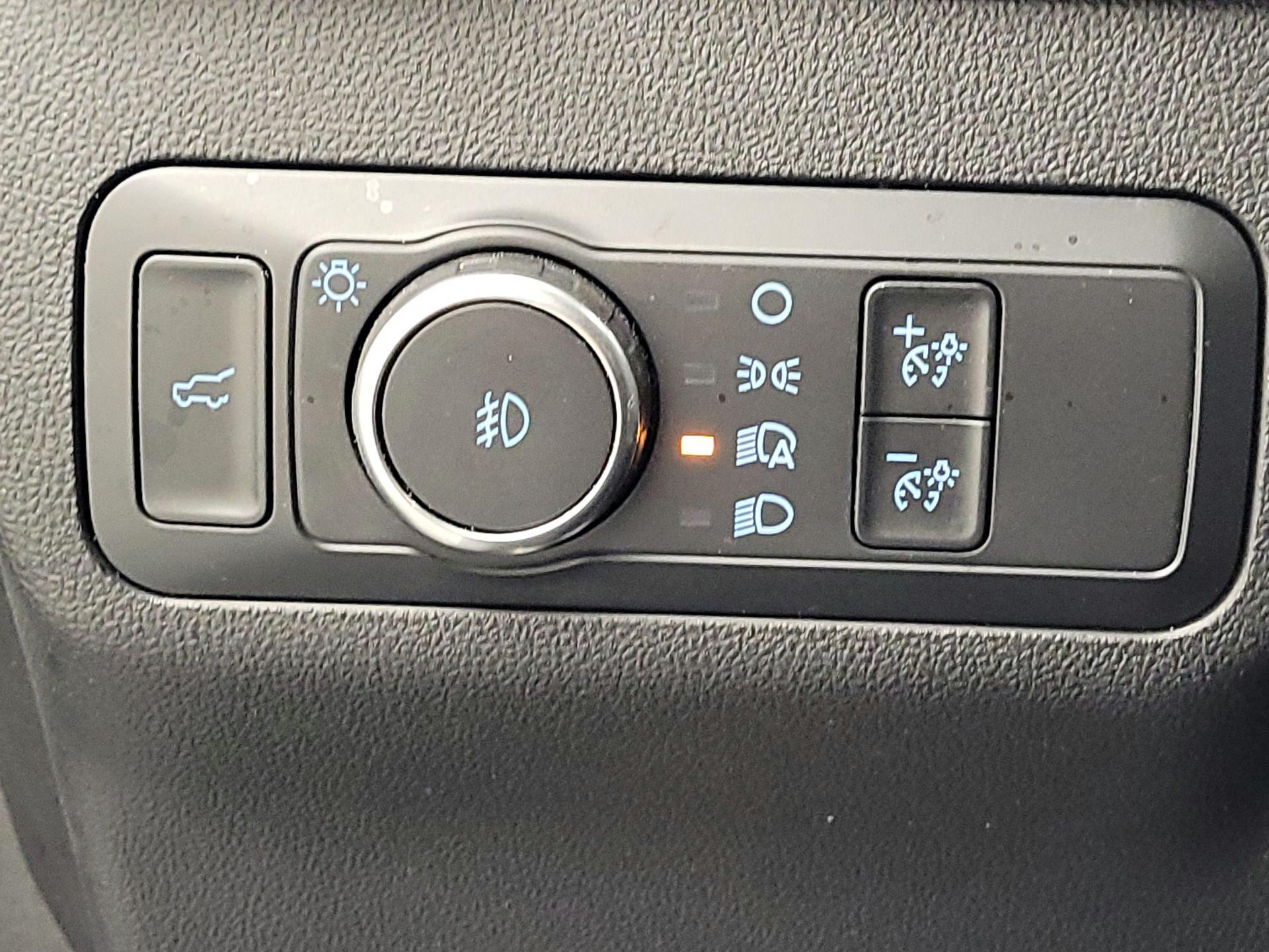 Thumbnail: 2021 Ford Bronco Sport - 13