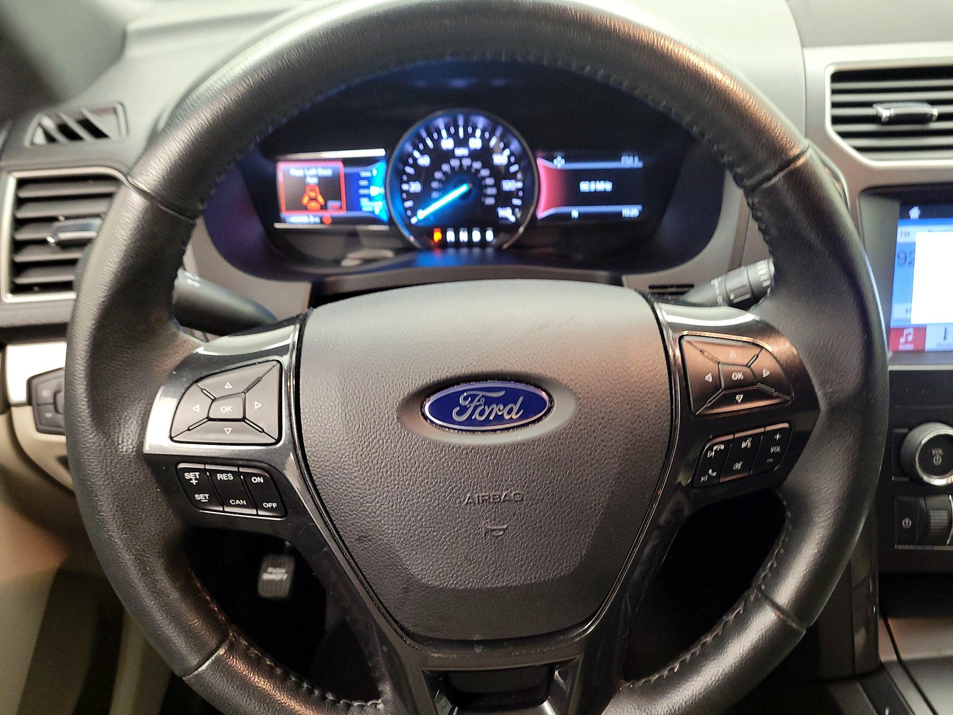 Thumbnail: 2019 Ford Explorer - 10