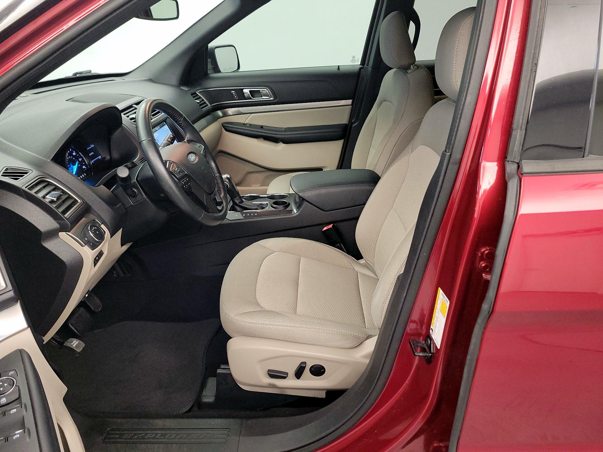 Thumbnail: 2019 Ford Explorer - 11