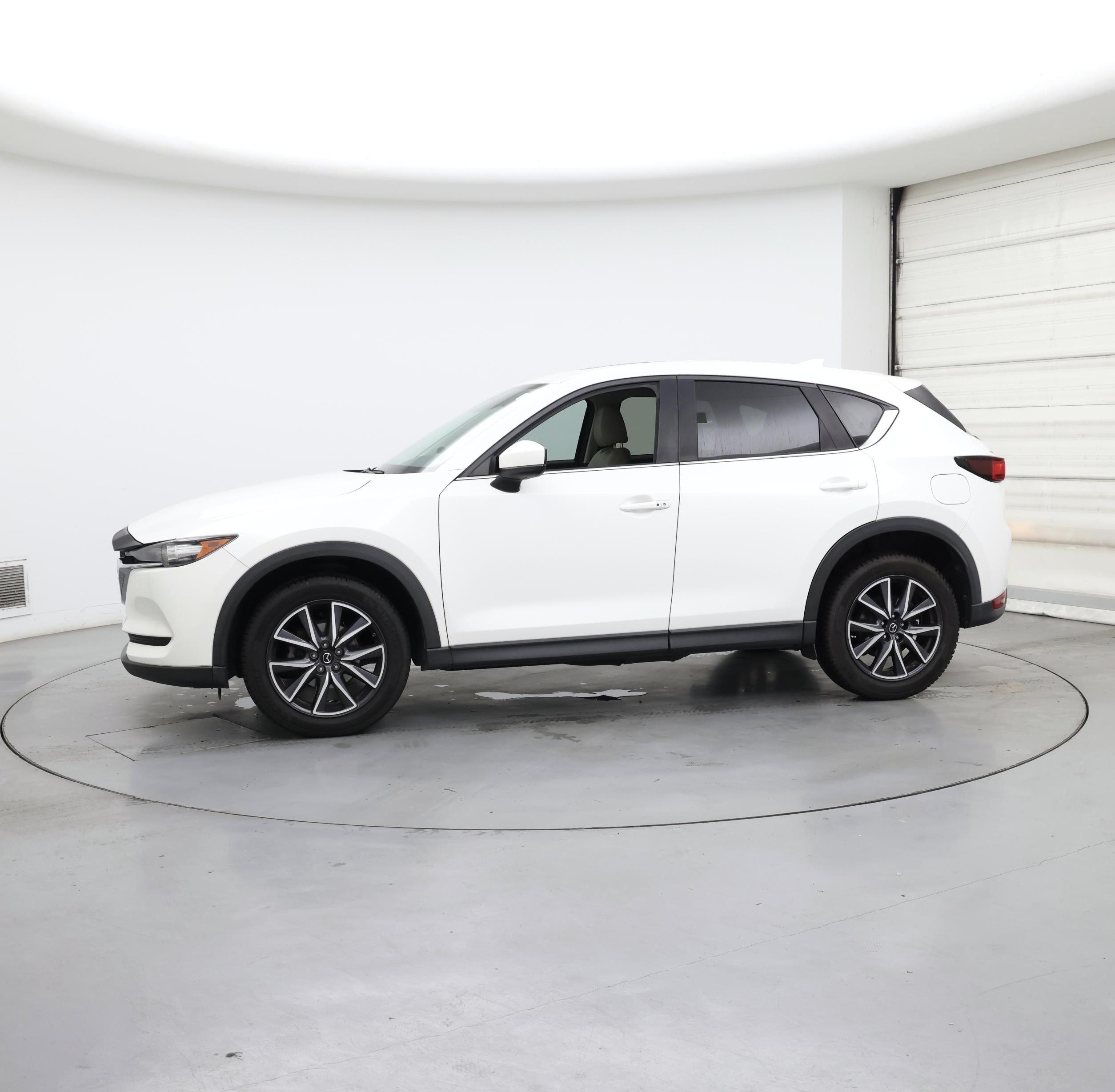 Thumbnail: 2018 Mazda CX-5 - 3