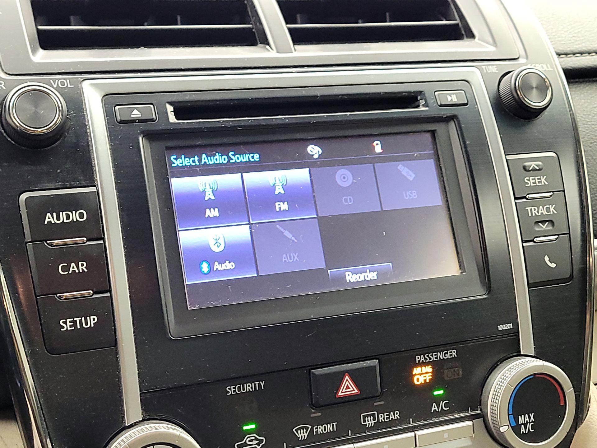 Thumbnail: 2014 Toyota Camry - 15