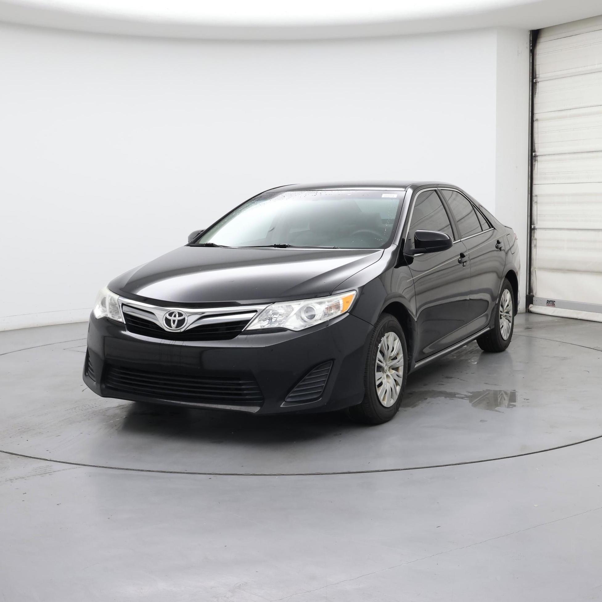 Thumbnail: 2014 Toyota Camry - 4