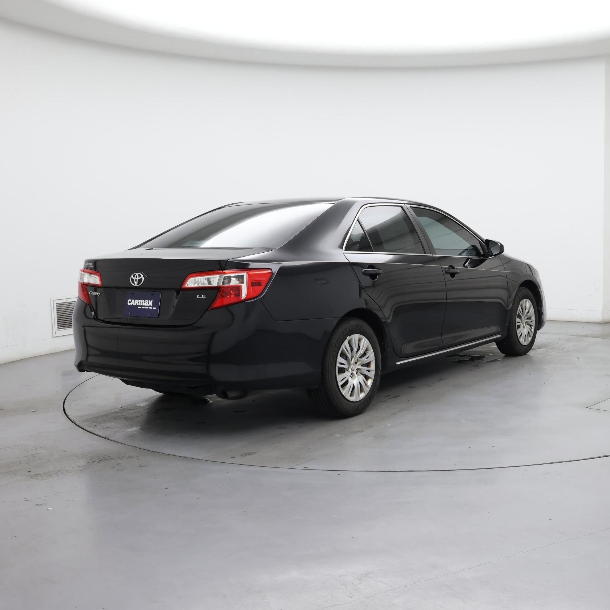 Thumbnail: 2014 Toyota Camry - 8