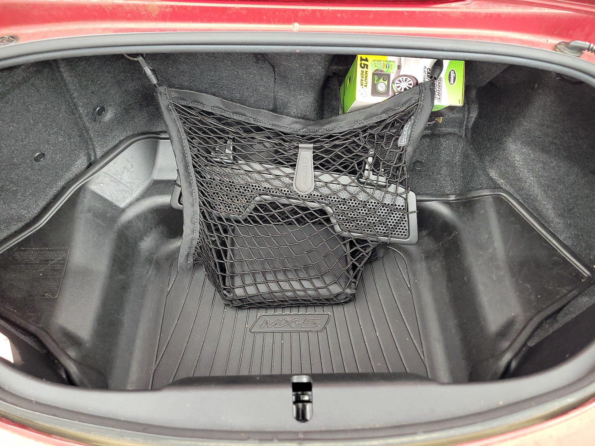 Thumbnail: 2017 Mazda MX-5 Miata - 18