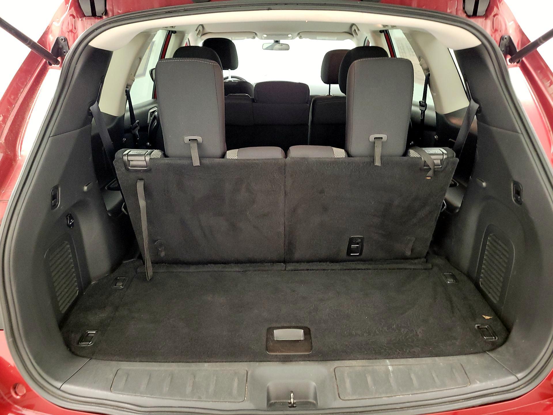 Thumbnail: 2017 Nissan Pathfinder - 19