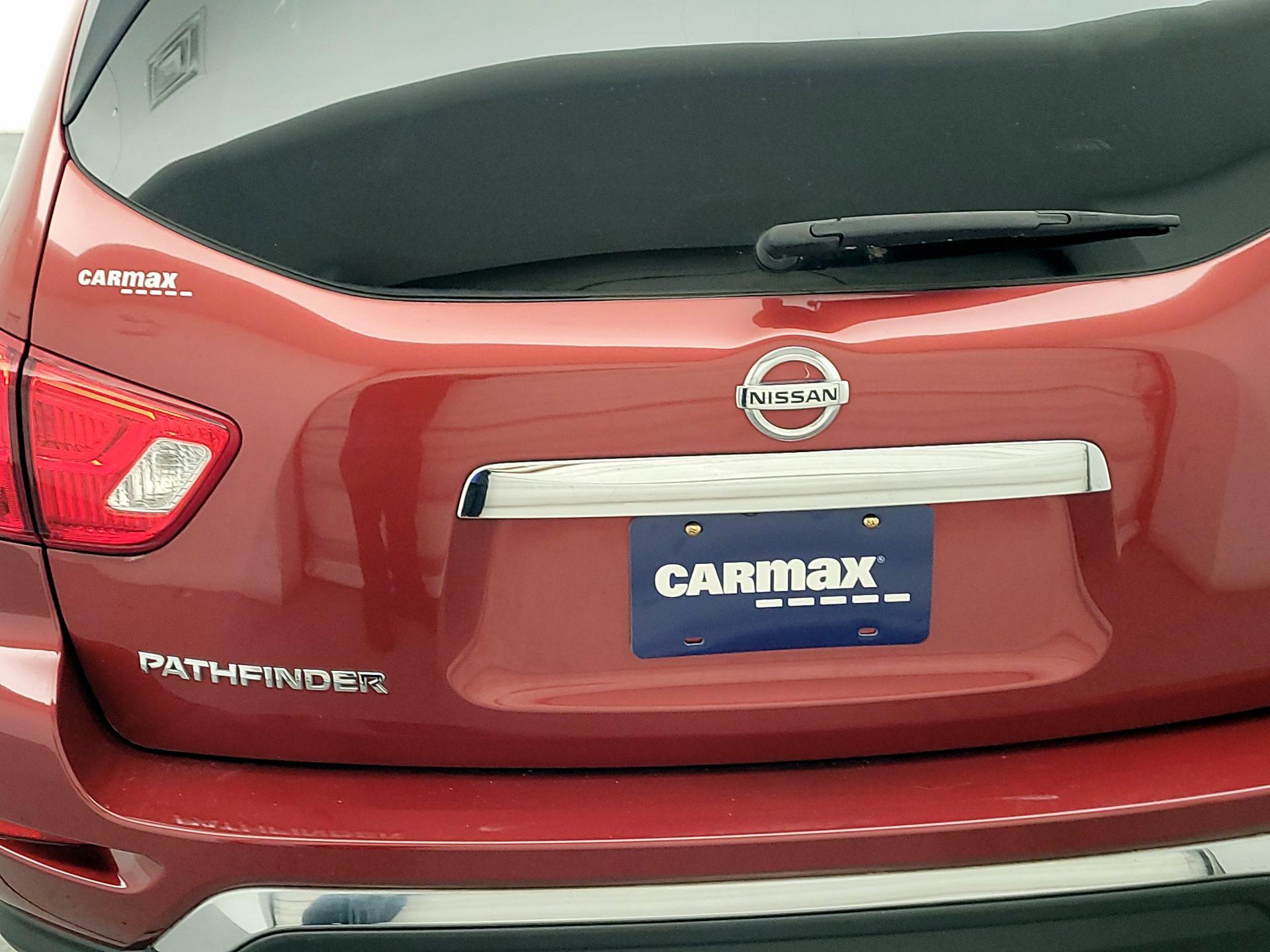 Thumbnail: 2017 Nissan Pathfinder - 6