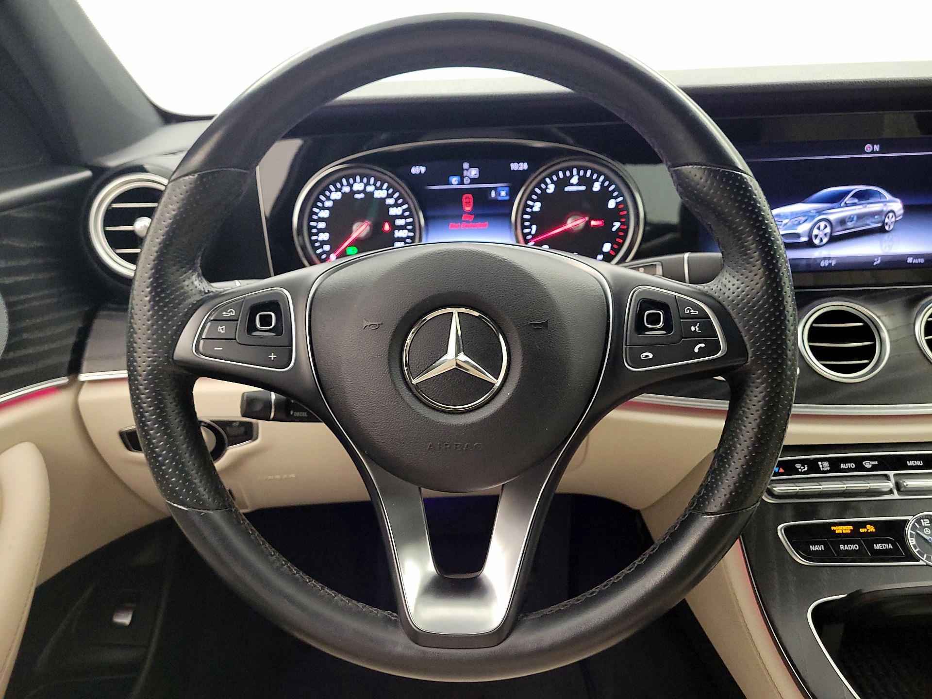 Thumbnail: 2018 Mercedes-Benz E-Class - 10