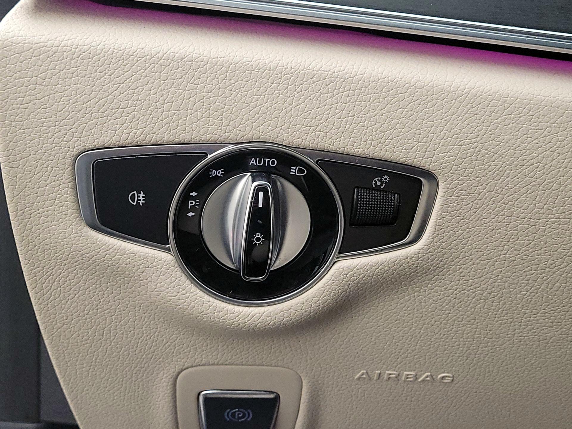 Thumbnail: 2018 Mercedes-Benz E-Class - 13