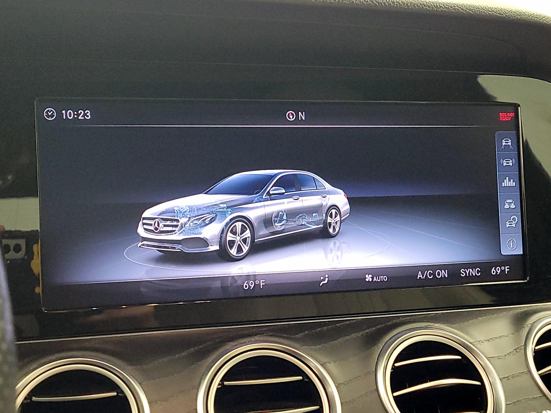 Thumbnail: 2018 Mercedes-Benz E-Class - 15