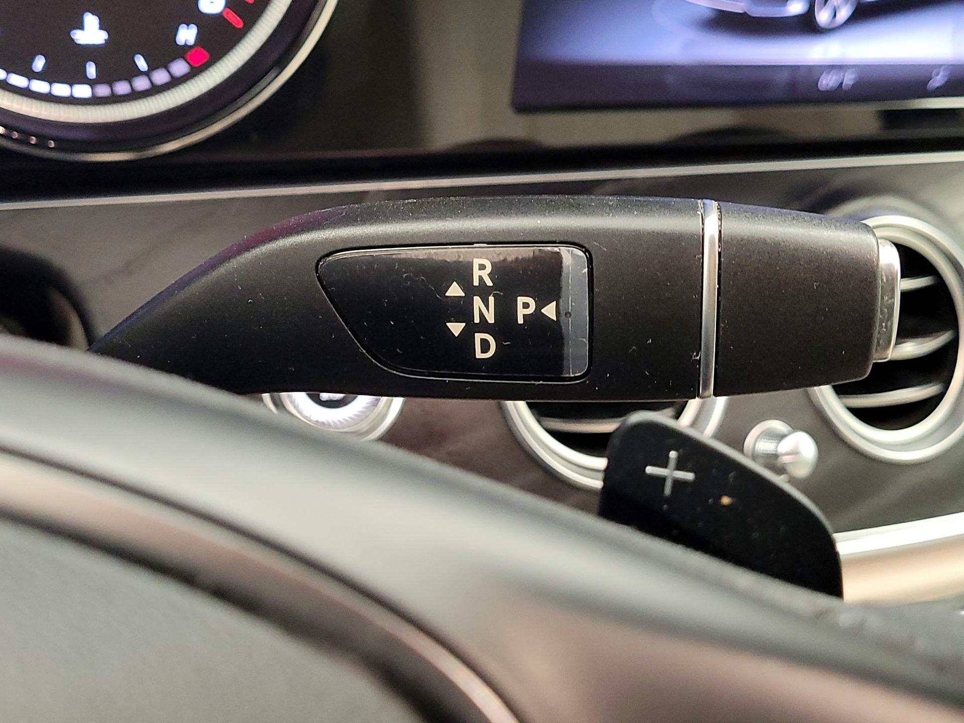 Thumbnail: 2018 Mercedes-Benz E-Class - 17