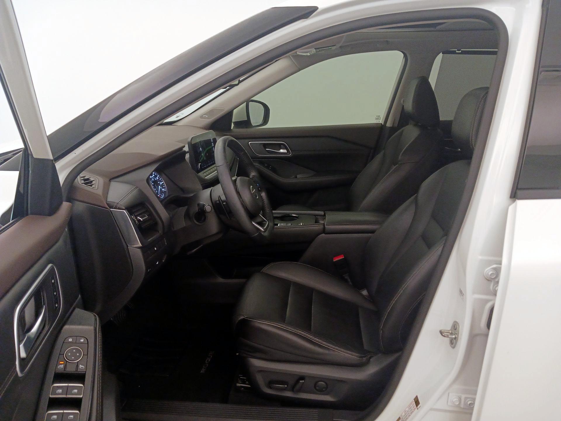 Thumbnail: 2021 Nissan Rogue - 11