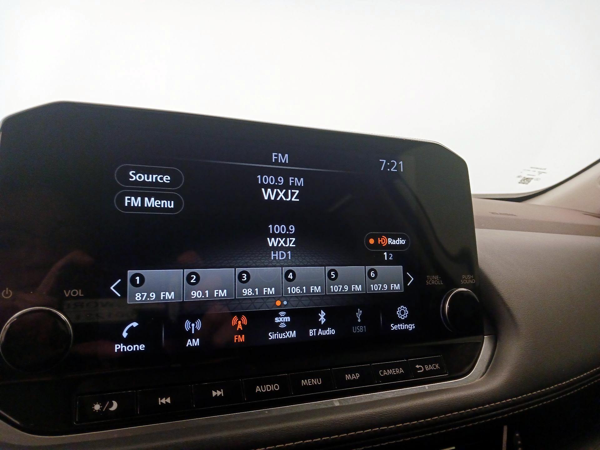 Thumbnail: 2021 Nissan Rogue - 16