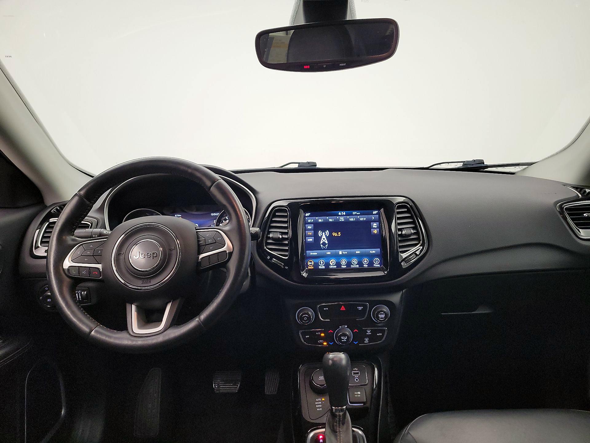 Thumbnail: 2018 Jeep Compass - 9