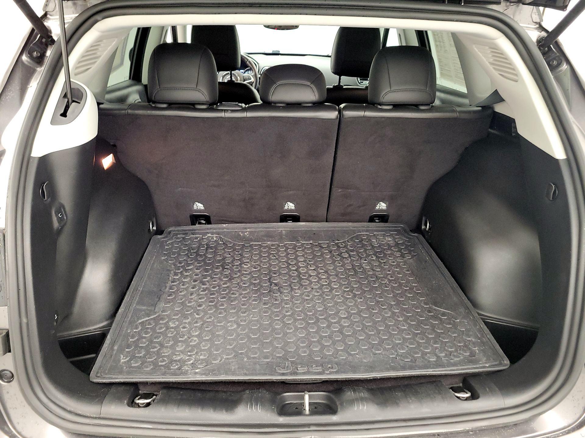 Thumbnail: 2018 Jeep Compass - 20