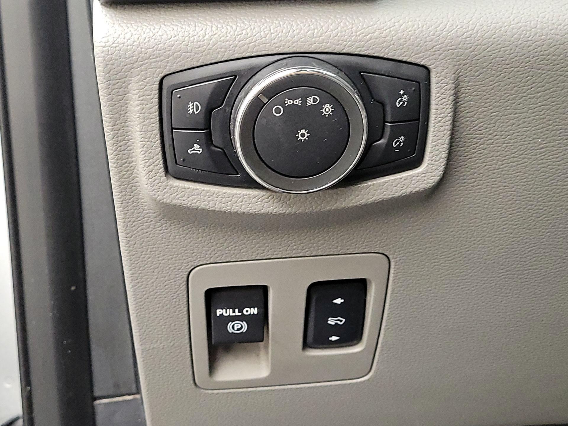 Thumbnail: 2015 Ford F-150 - 13