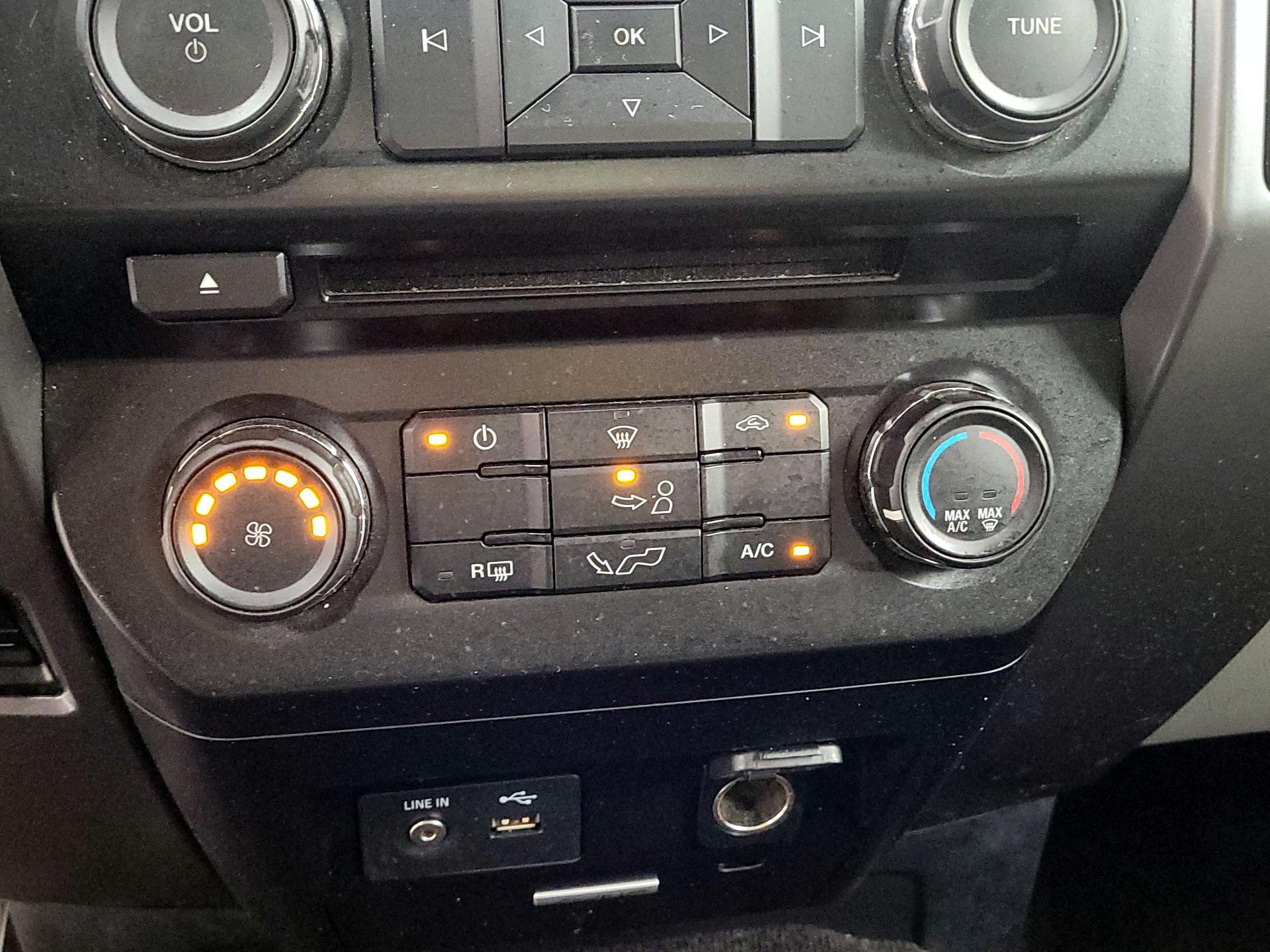 Thumbnail: 2015 Ford F-150 - 16