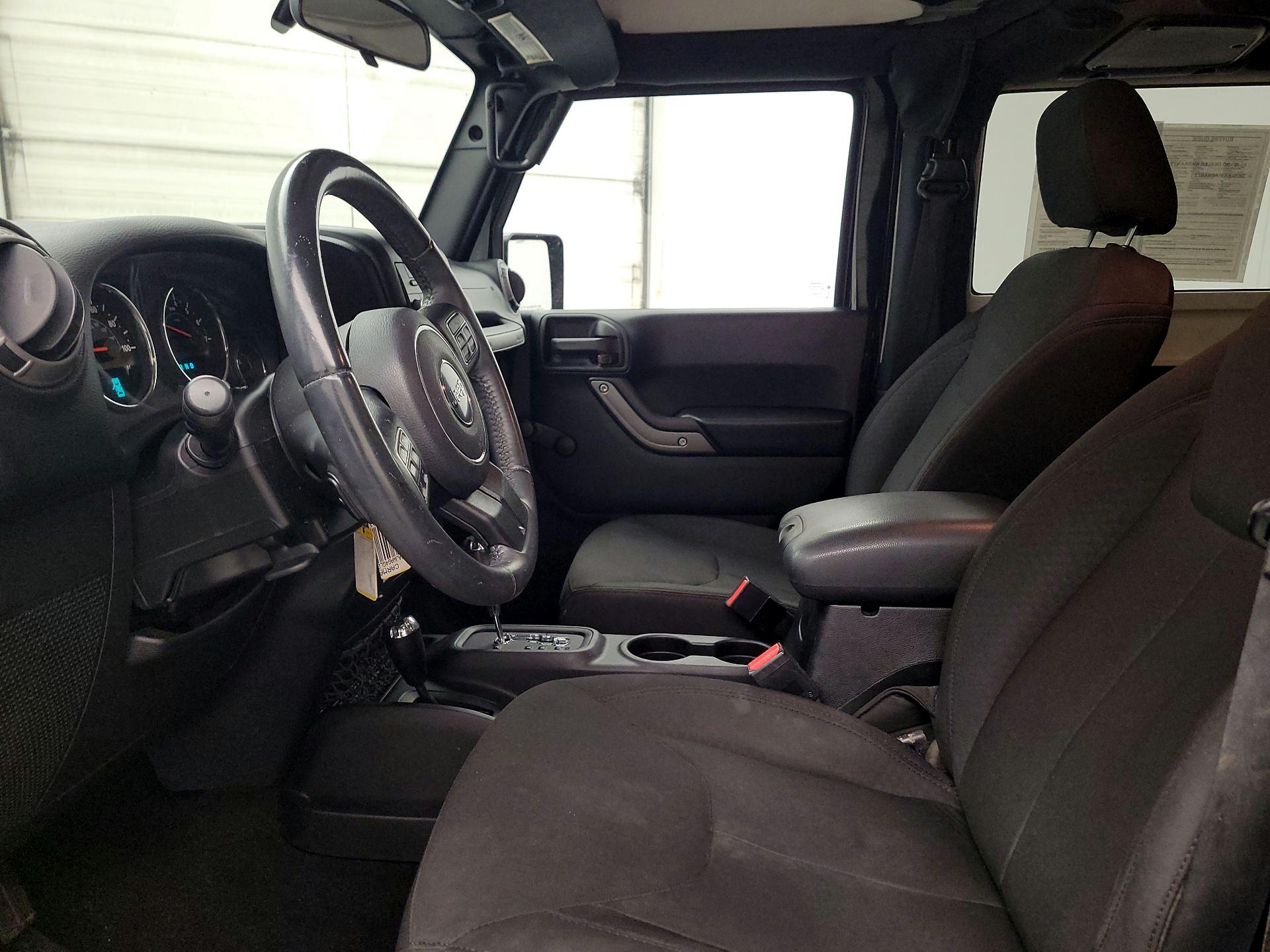 Thumbnail: 2016 Jeep Wrangler - 11