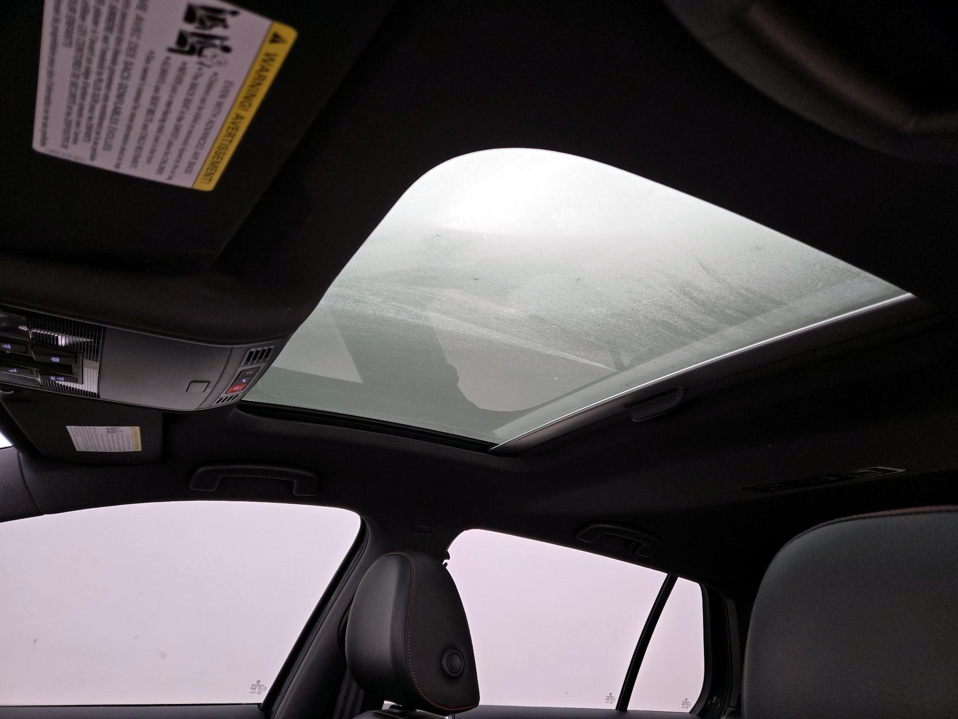 Thumbnail: 2016 Volkswagen Golf - 19