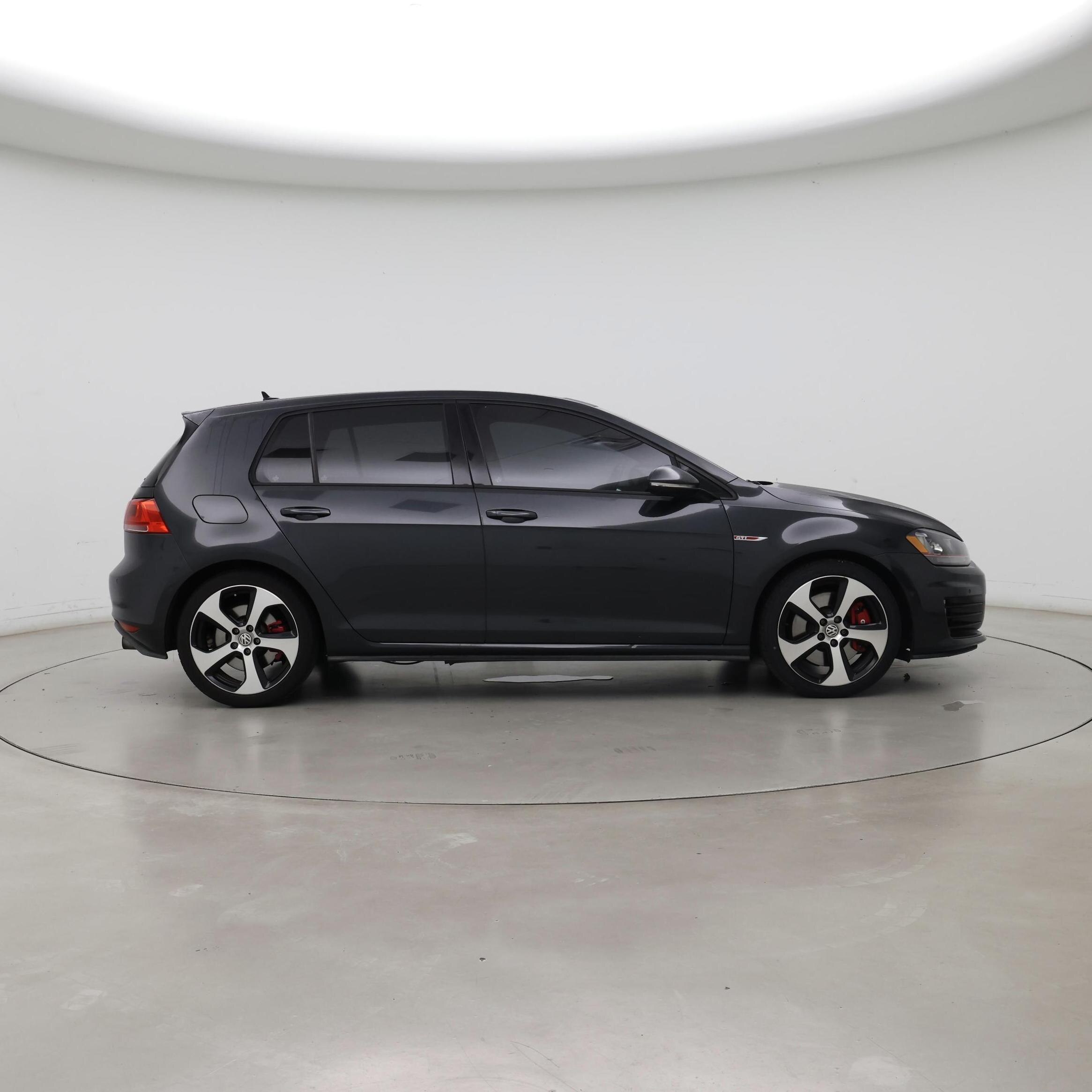 Thumbnail: 2016 Volkswagen Golf - 7