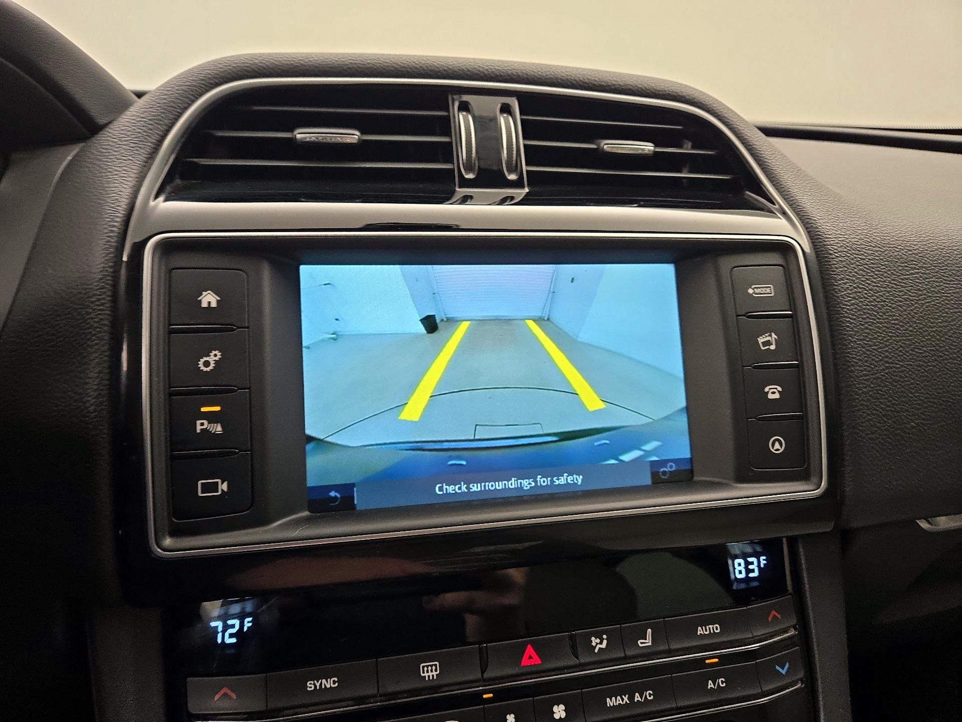 Thumbnail: 2018 Jaguar F-Pace - 15