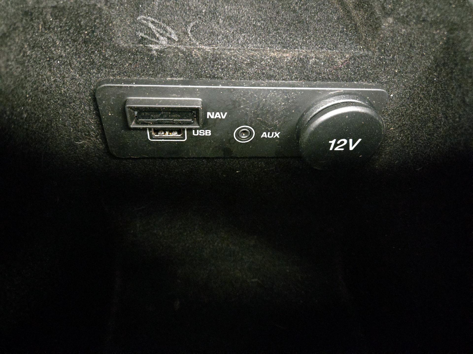 Thumbnail: 2018 Jaguar F-Pace - 19