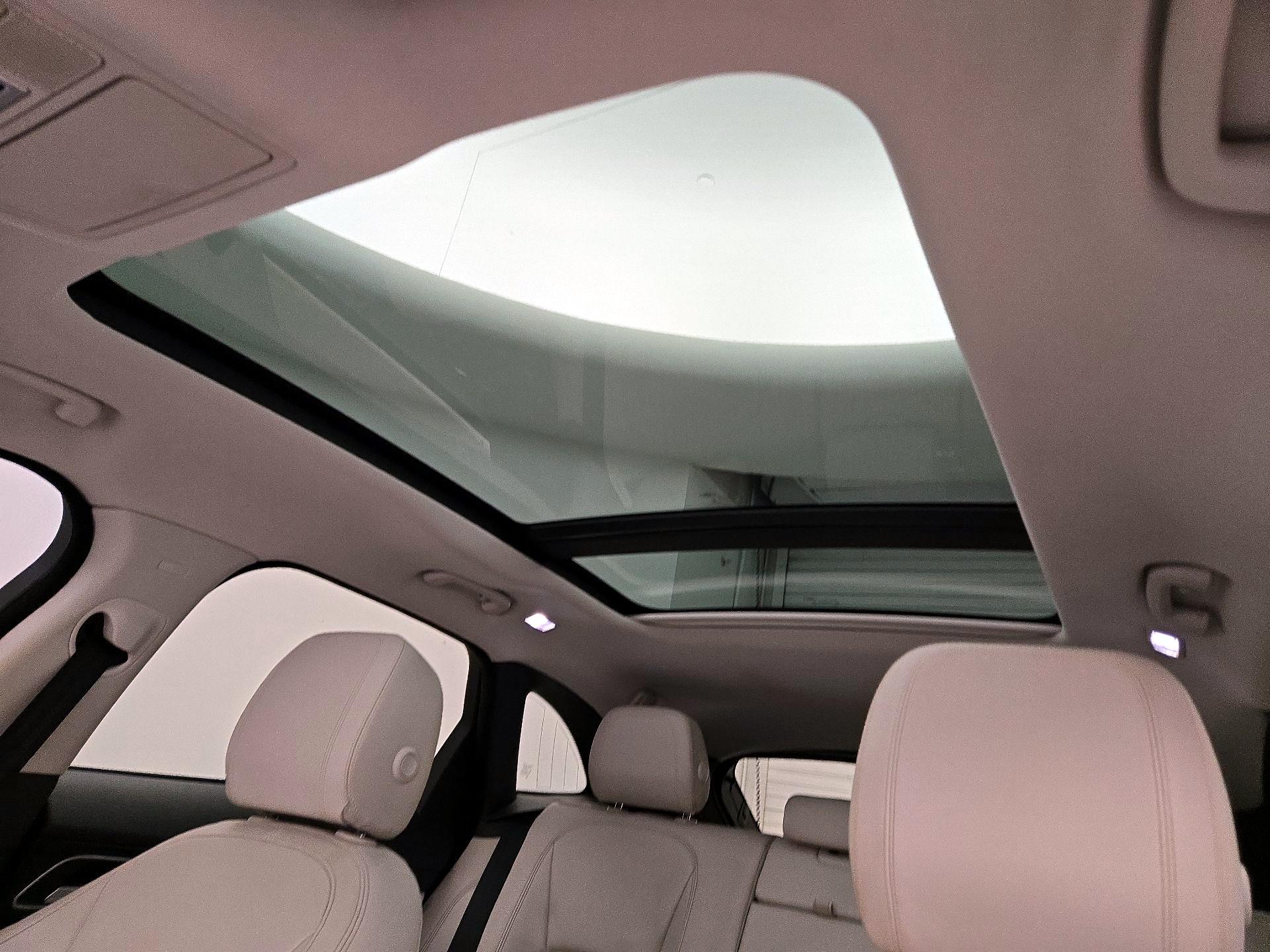 Thumbnail: 2018 Jaguar F-Pace - 20