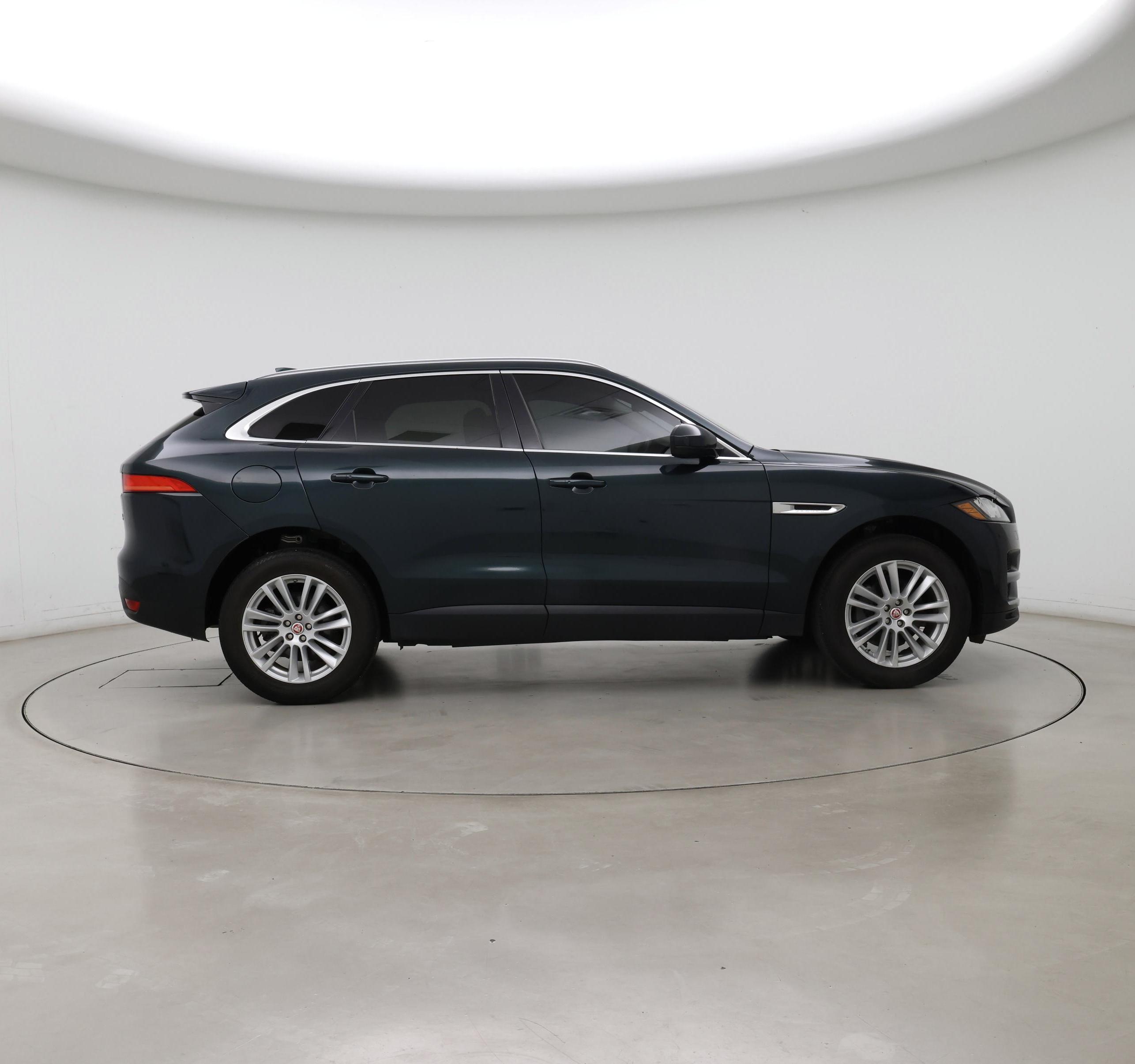 Thumbnail: 2018 Jaguar F-Pace - 7