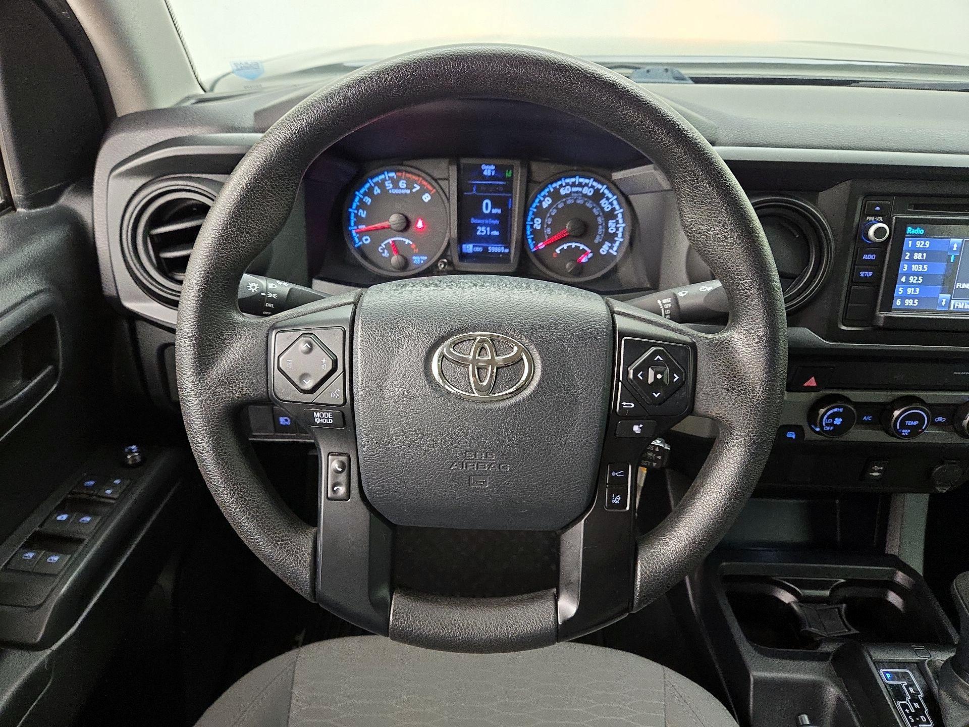 Thumbnail: 2019 Toyota Tacoma - 10