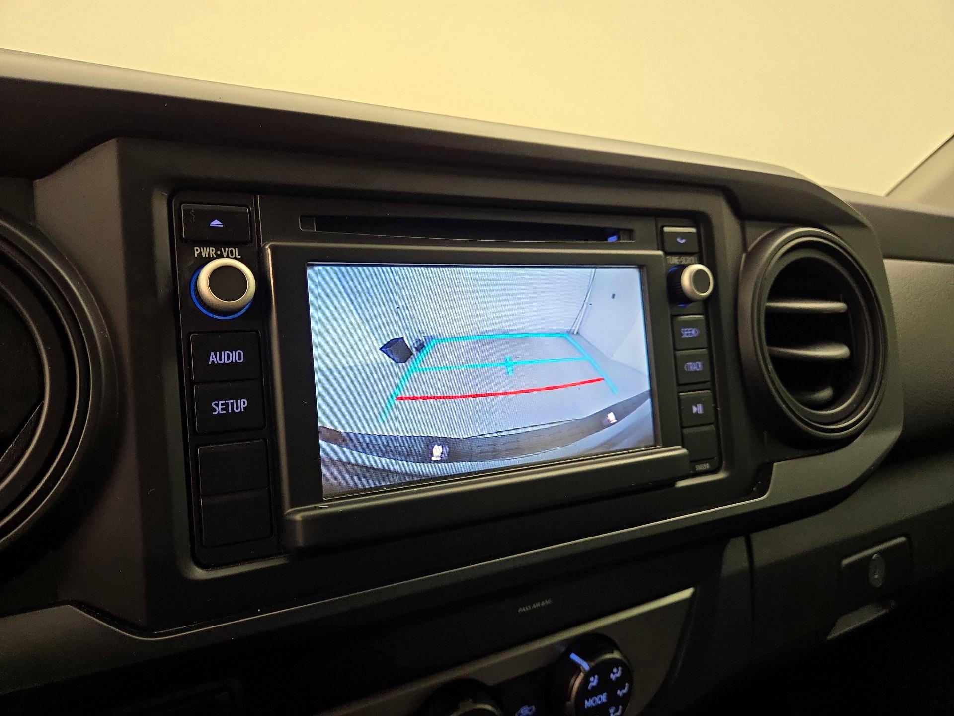 Thumbnail: 2019 Toyota Tacoma - 14